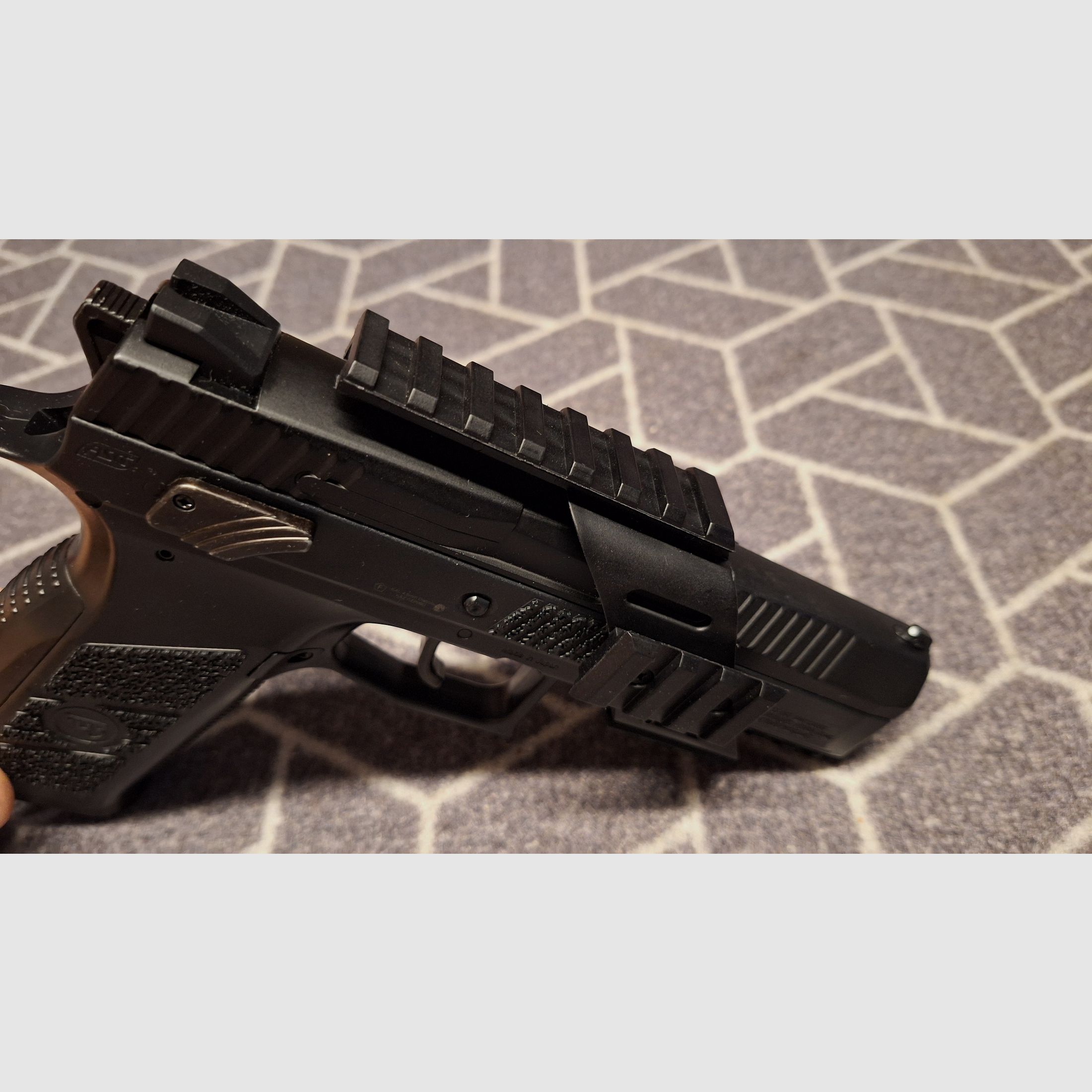 CZ P-09 Duty 4,5 mm Diabolo/Stahl BB Co2-Pistole Blow Back, Bild 5 von 12