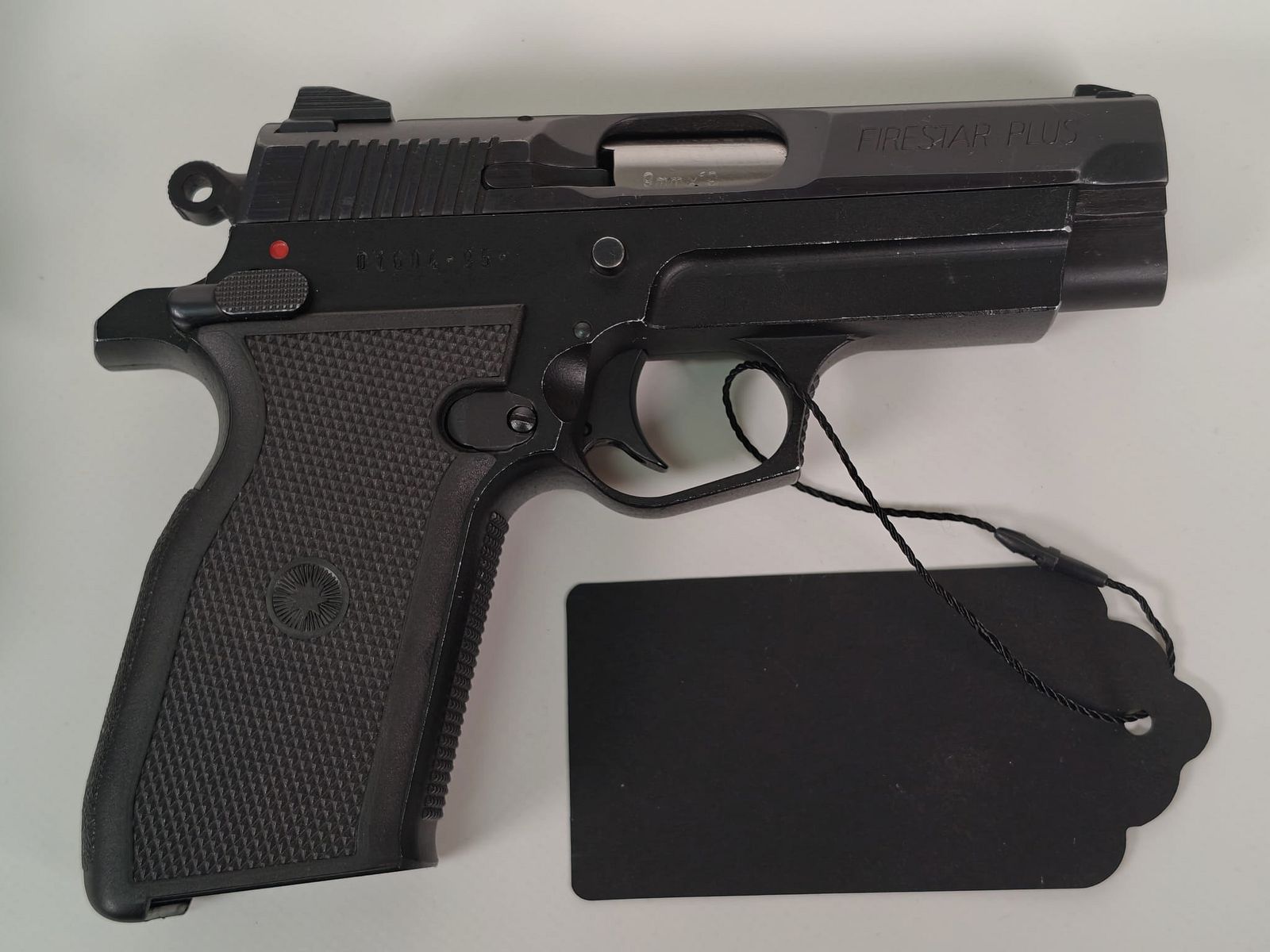 Star Firestar Plus 9mm Luger con OVP