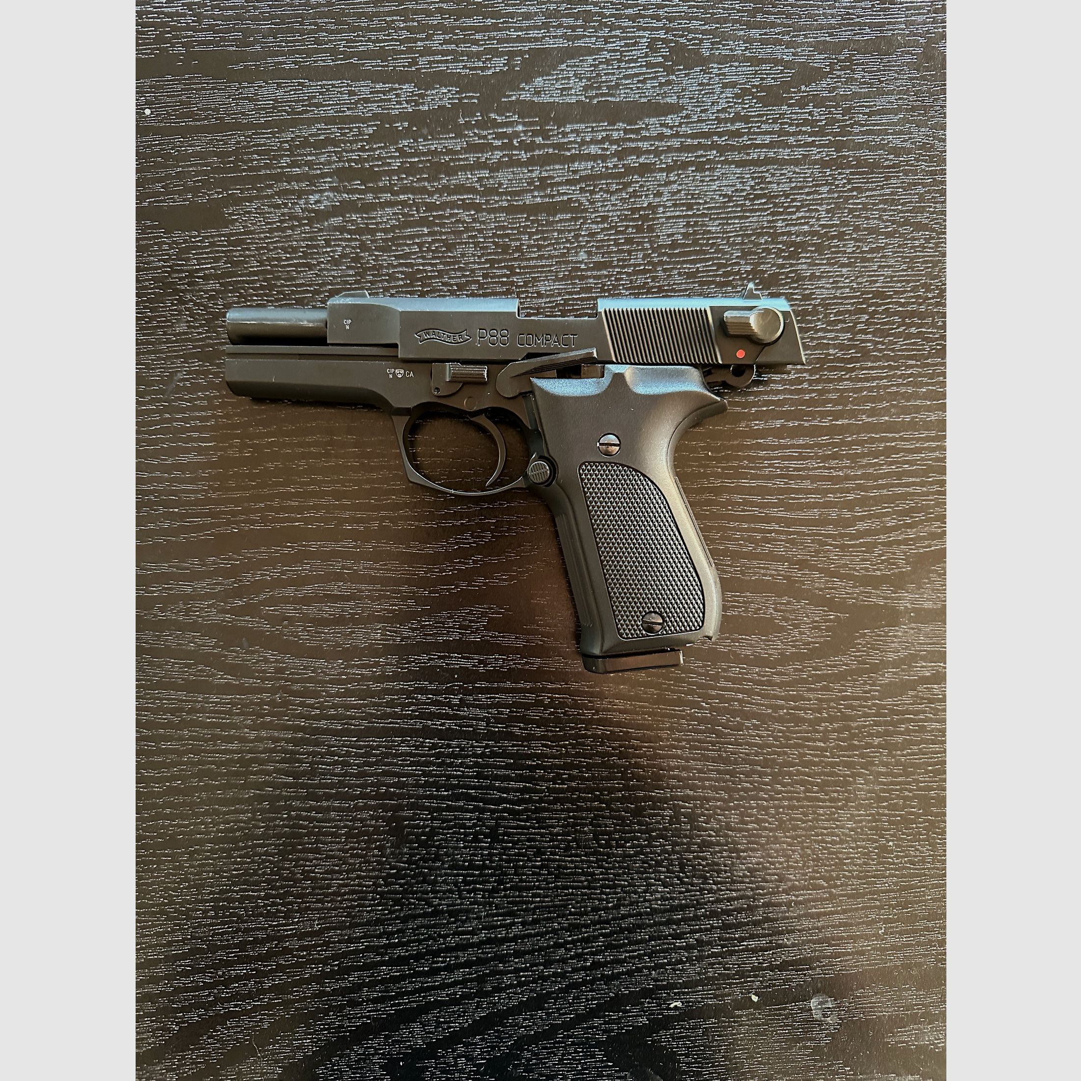 Wahlter P88 Compact  9mm P.A.K in Schwarz 