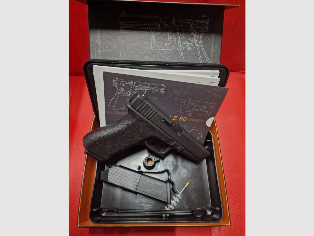 GLOCK P80 (kommemorativ) Kal. 9x19mm, Bild 2 von 3