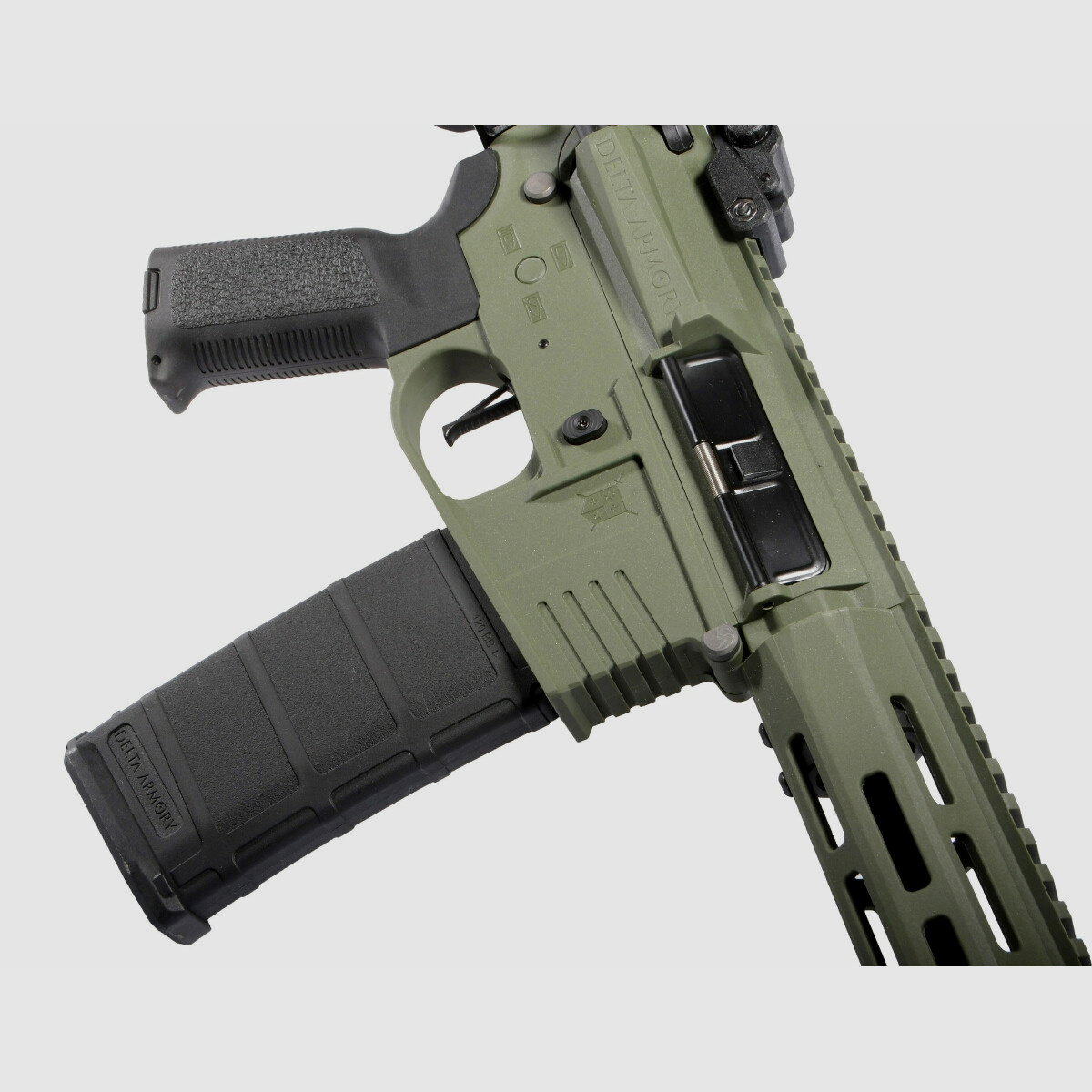 M4 AR15 M-LOK 8 pulgadas CHARLIE EAGLE ETU Oliva S-AEG Rifle Airsoft Libre a partir de 18 años | Delta Armory