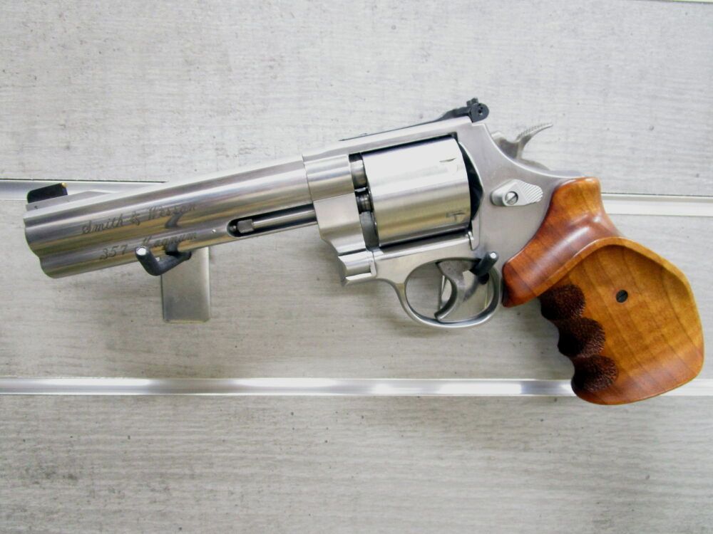 S&W 627-2 Target Champion-Stainless-