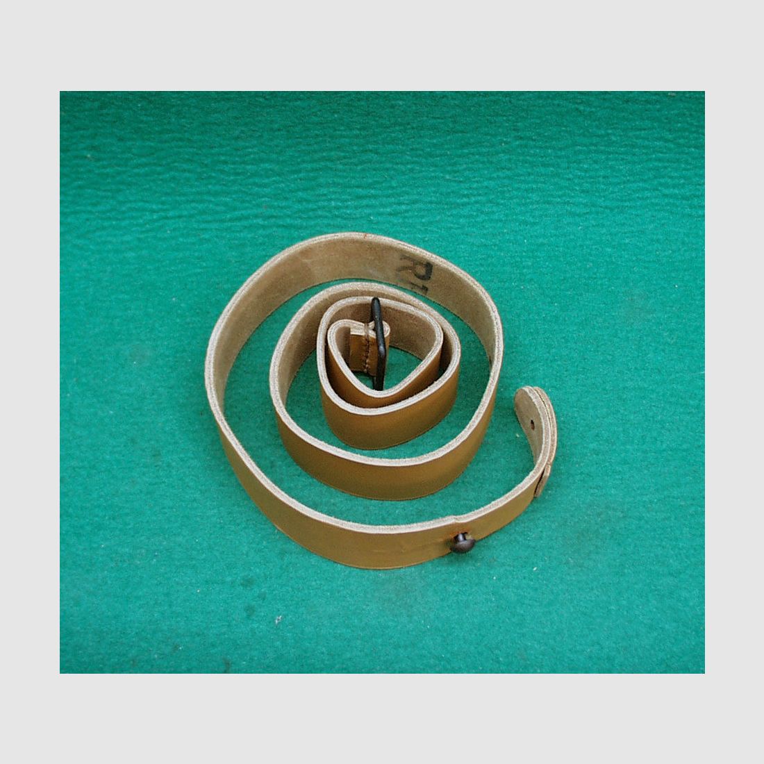 desconocido	 Correa de cuero