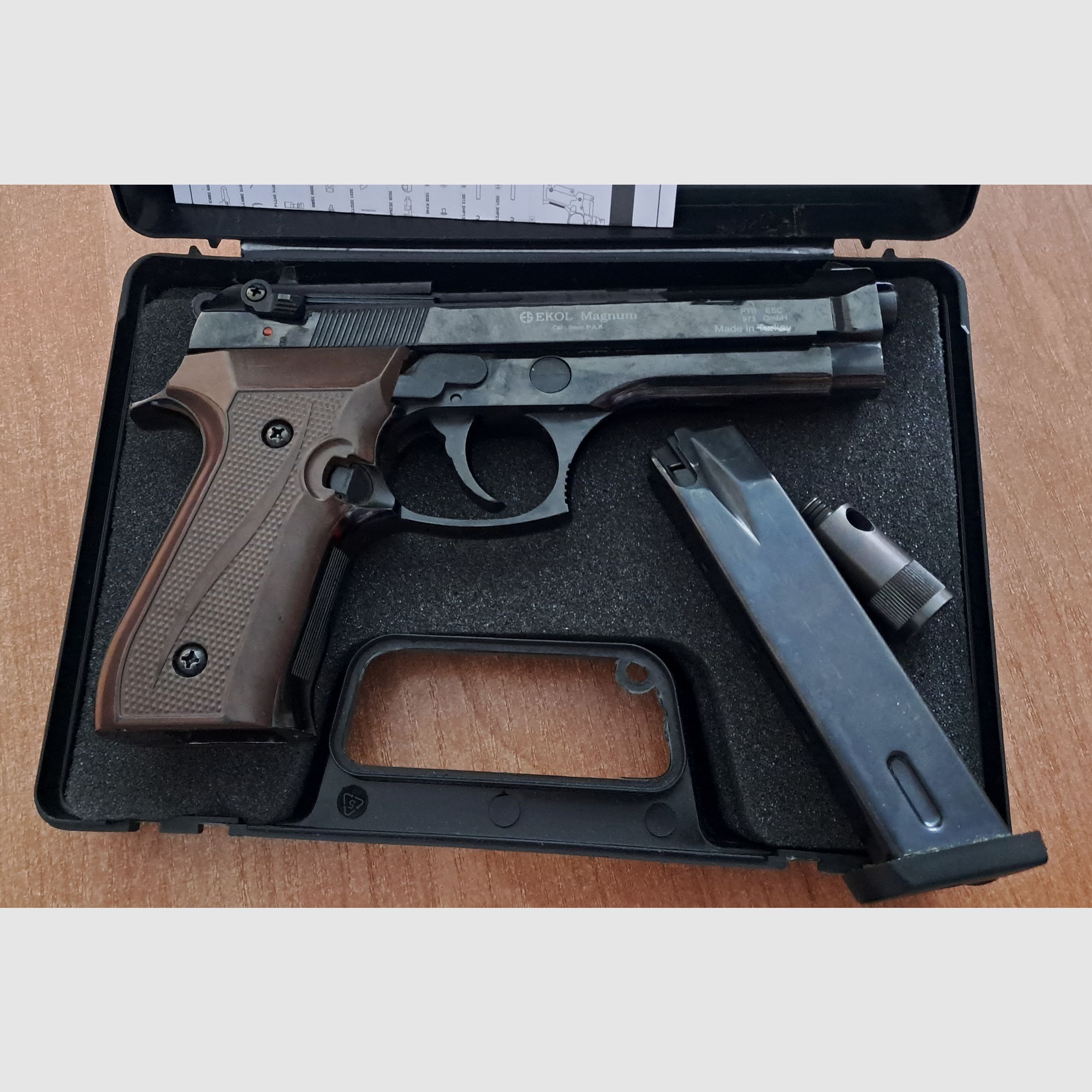 Ekol Firat Magnum PTB 973 en calibre 9mm Bang avec accessoires !
