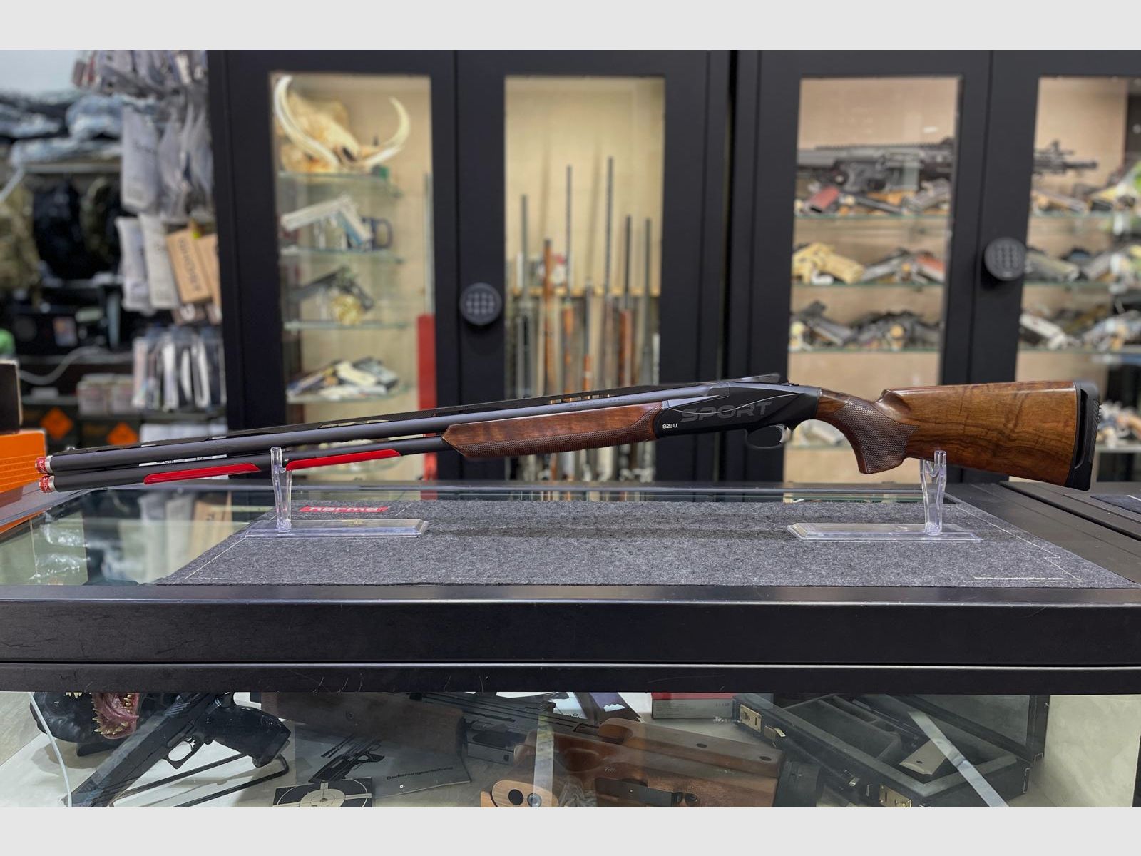 Benelli 828 U Sport, Bild 1 von 11