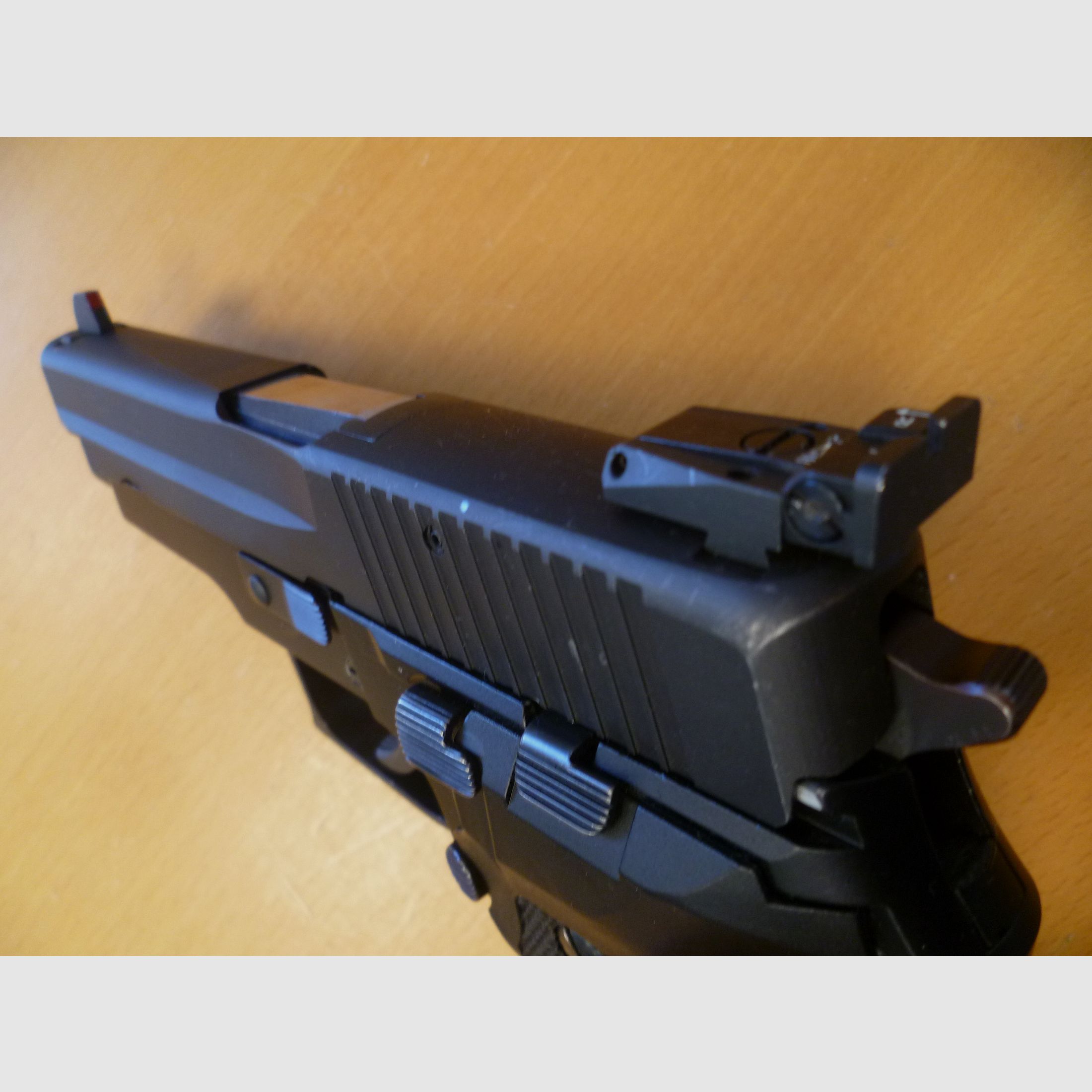Pistole SIG Sauer P226 9mm Luger