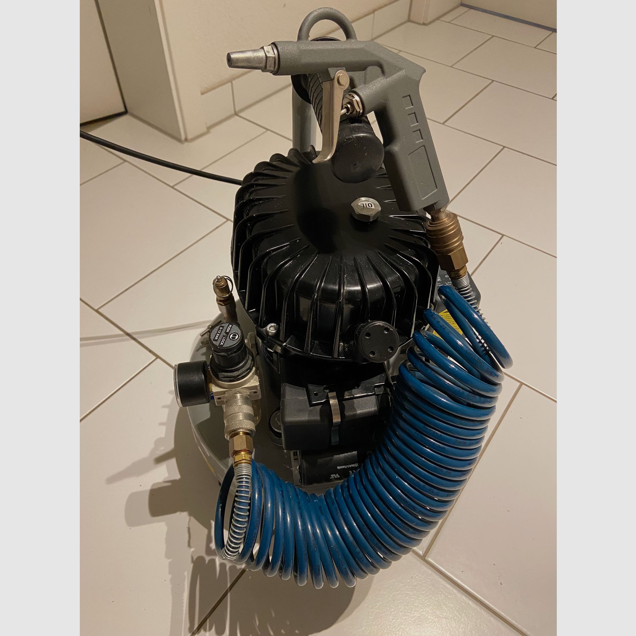 Schneider Kompressor Silent-Master SEM 50-8-9 W - Flüsterkompressor!