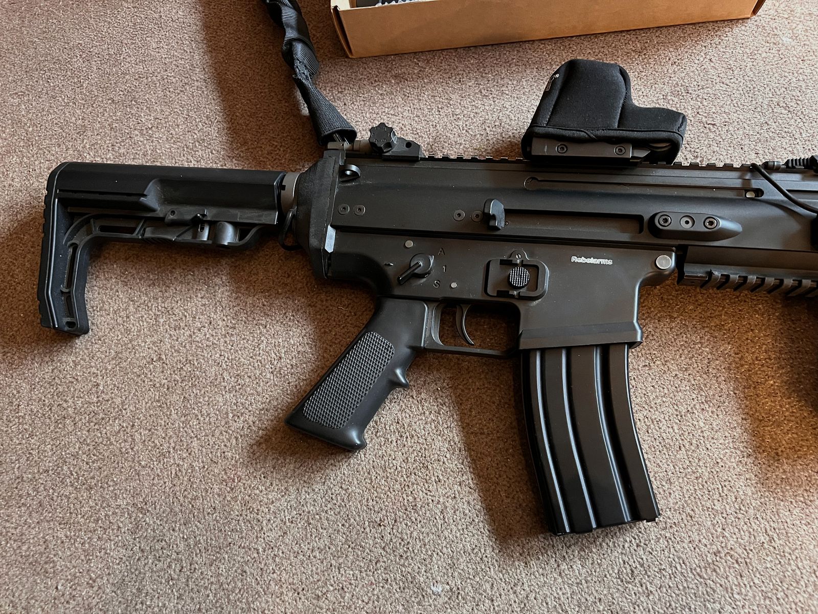 WE Scar L MK 16 in black with a lot of accessories GBB Open Bolt 6mm BB Airsoft