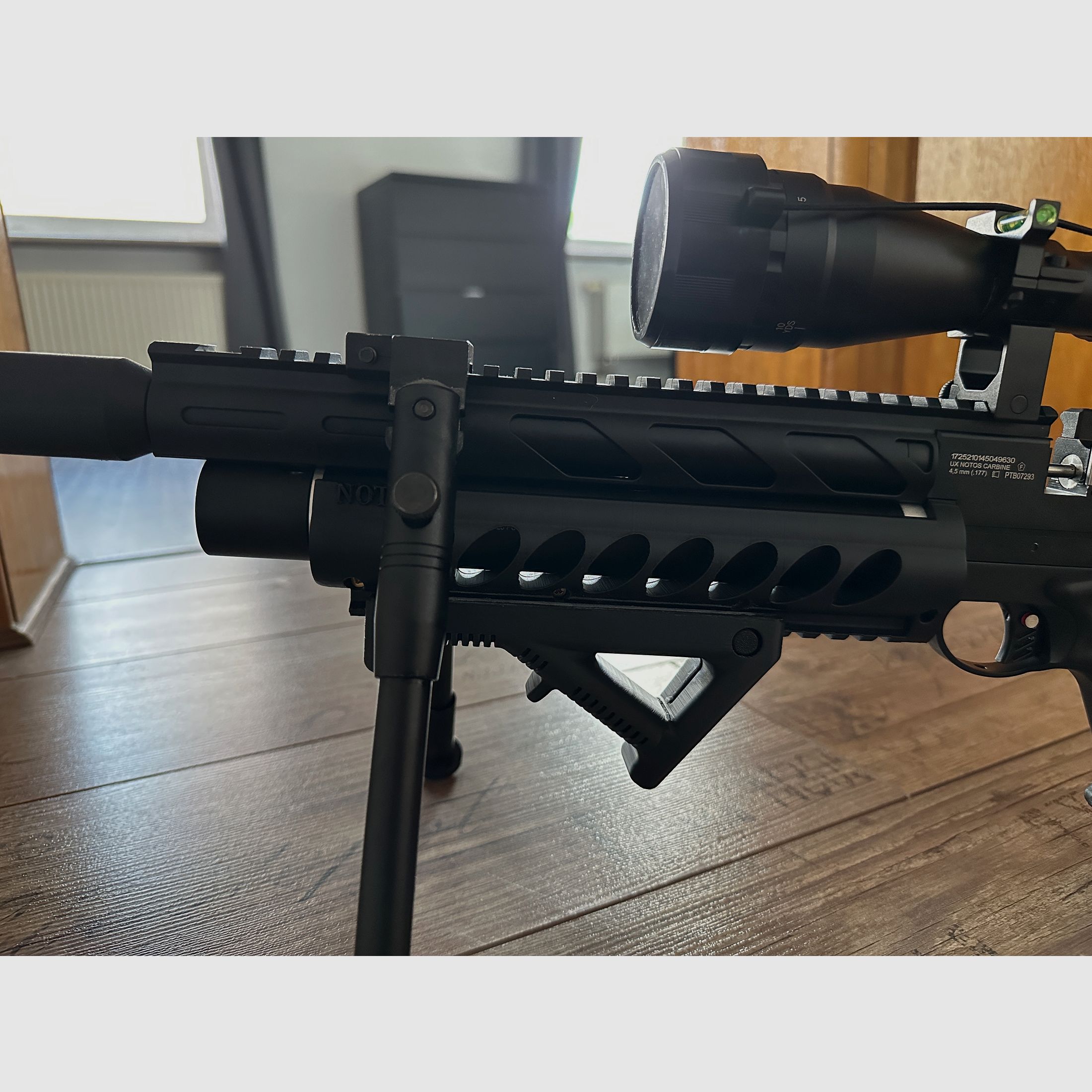 Umarex Notos caliber 4.5 .177 set, scope, bipod, magazine…