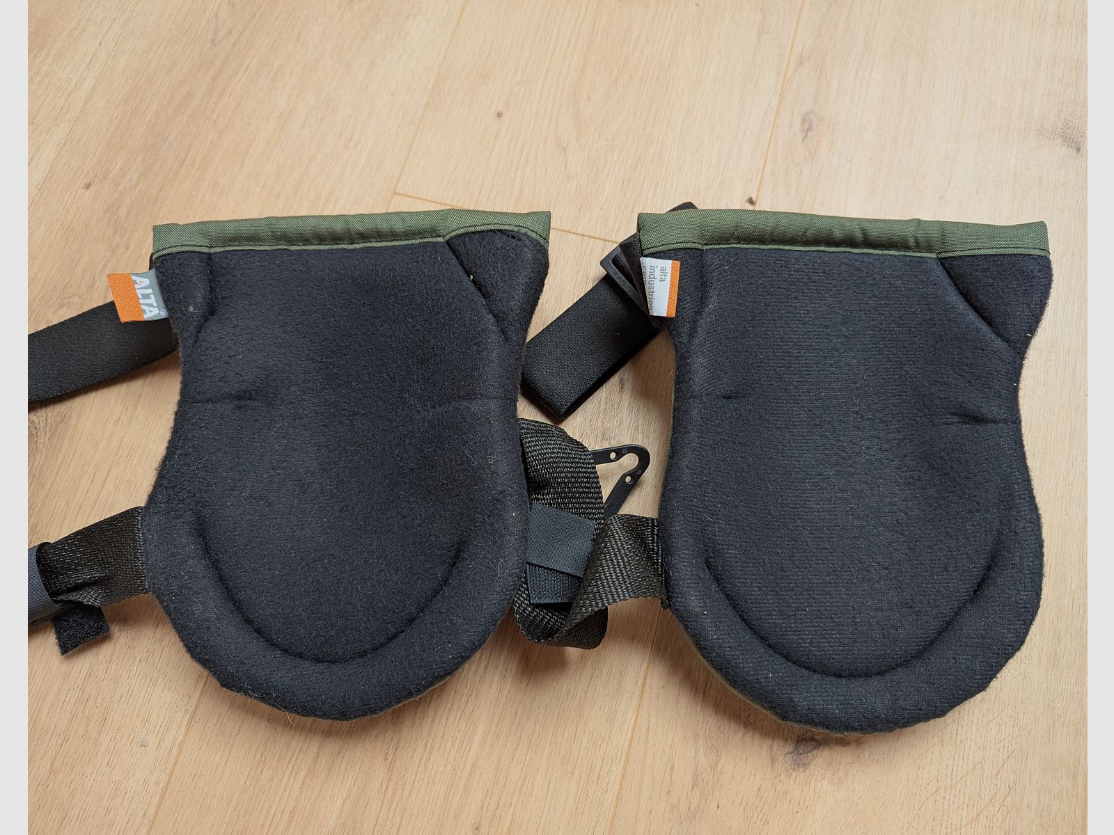 Alta Tactical Altaflex Knieschützer Olivgrün Alta Tactical Knieschutz (Schwarz, Nylon, Kautschuk) Airsoft