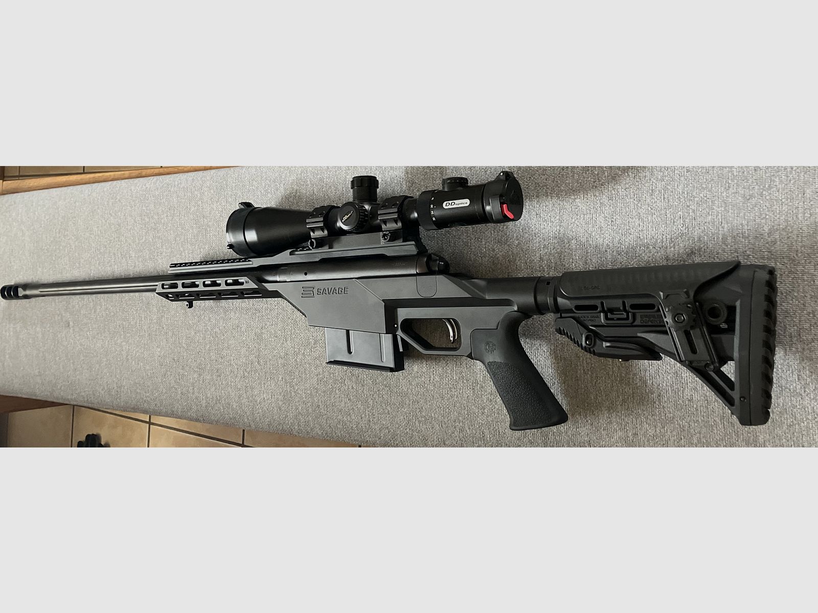 Savage Model 110 / 338.Lapua Magnum mit DDoptics 5-30x50 Top Zustand