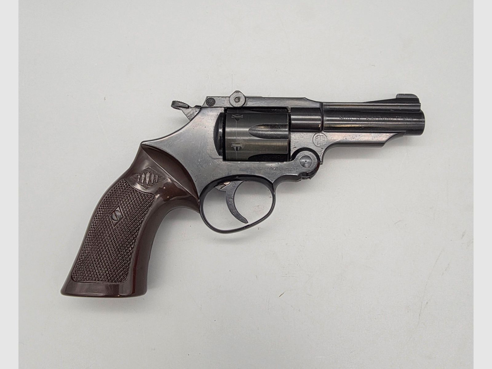 Mayer & Söhne SRS Kipplauf Revolver Perfecta Mod. G en cal. 6mm Flobert del año 1976