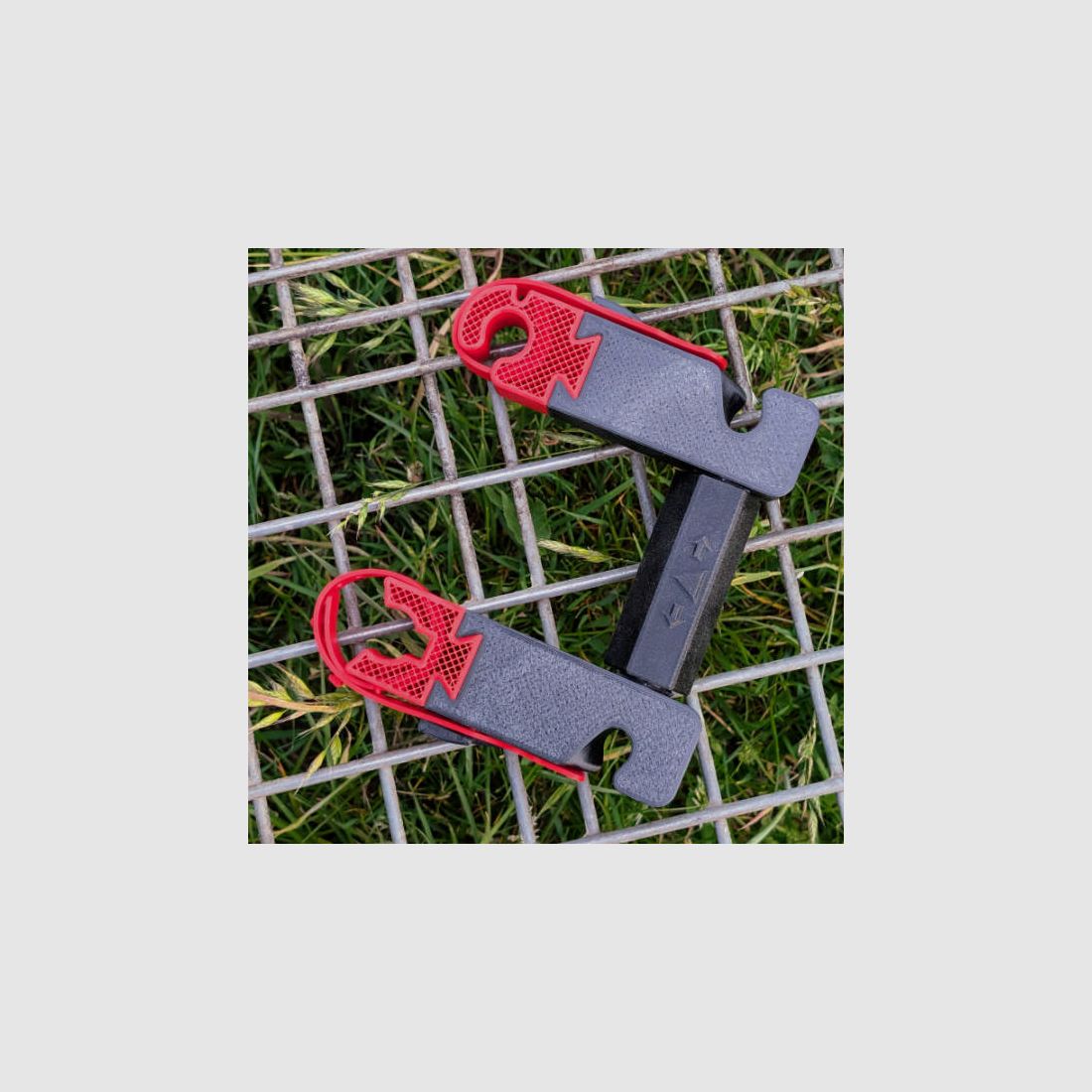 Rifle holder system "Krabbe Pro" for headrests in the car | Jagawams