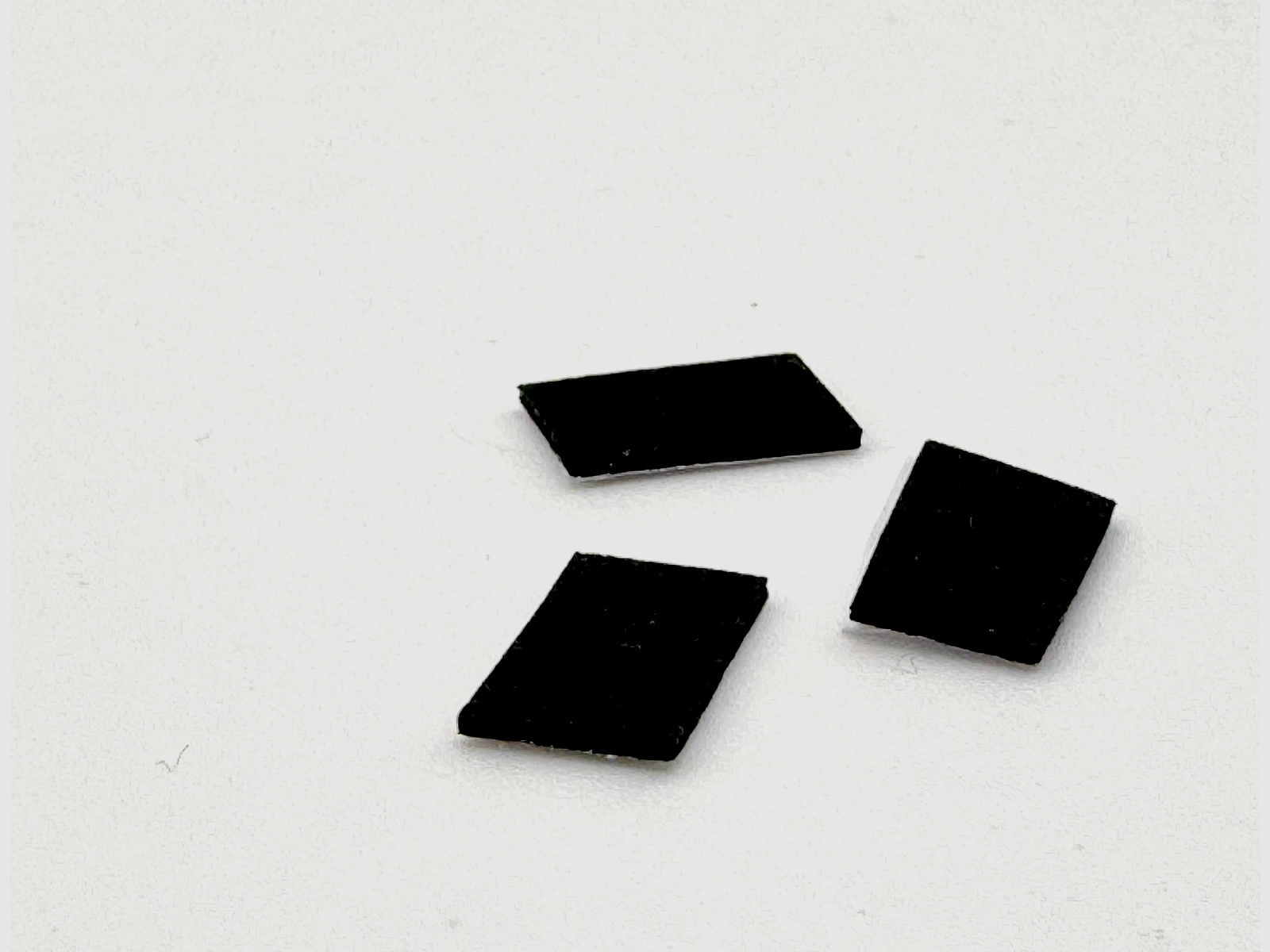 3x foam rubber strips for decoupling the AEA magazines