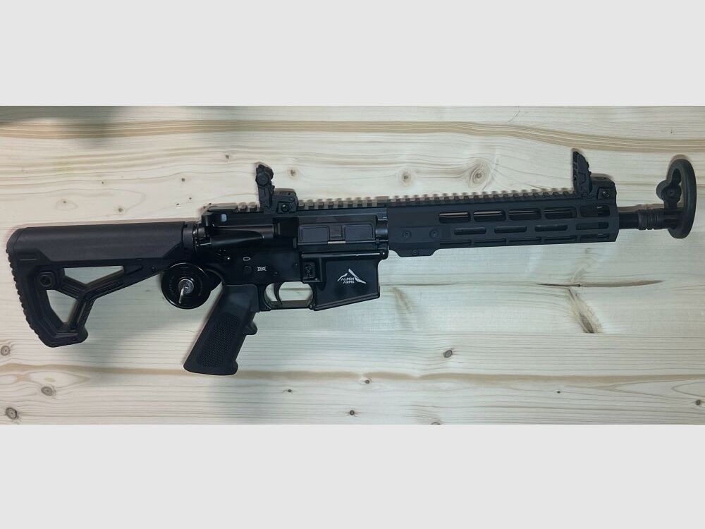 ALPEN ARMS STG15C, cal. .223 Rem, AR15-style, 10.5" barrel semi-automatic rifle in AR15 style with short 10.5" barrel incl. ZF Firefield Rapidstrike 1-6x24