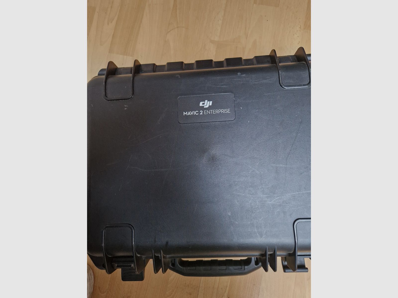 NUOVO DJI Mavic 2 Enterprise Advanced termografia 640 tempo di volo totale del dispositivo due ore entrambe le batterie hanno solo 4 cicli di carica.