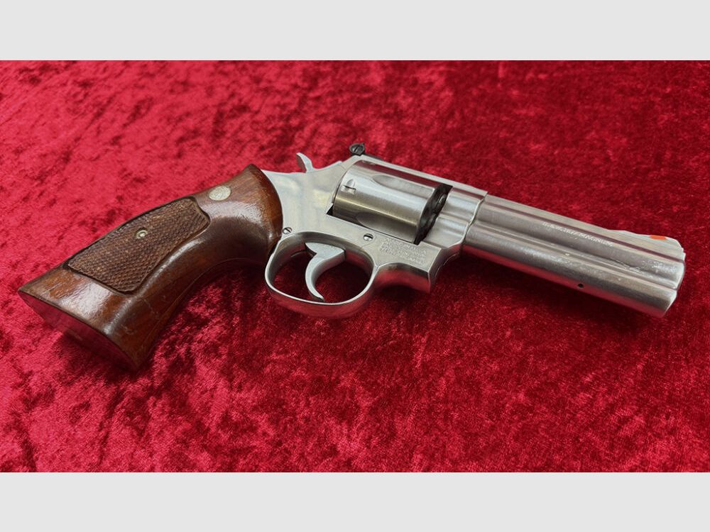 Smith & Wesson 686