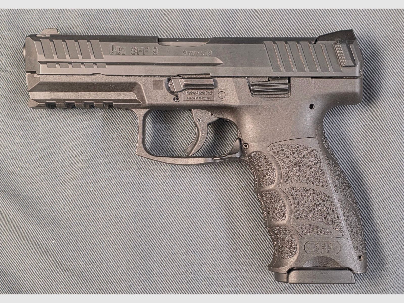 Heckler & Koch SFP9 met 5 magazijnen 9mm Topstaat