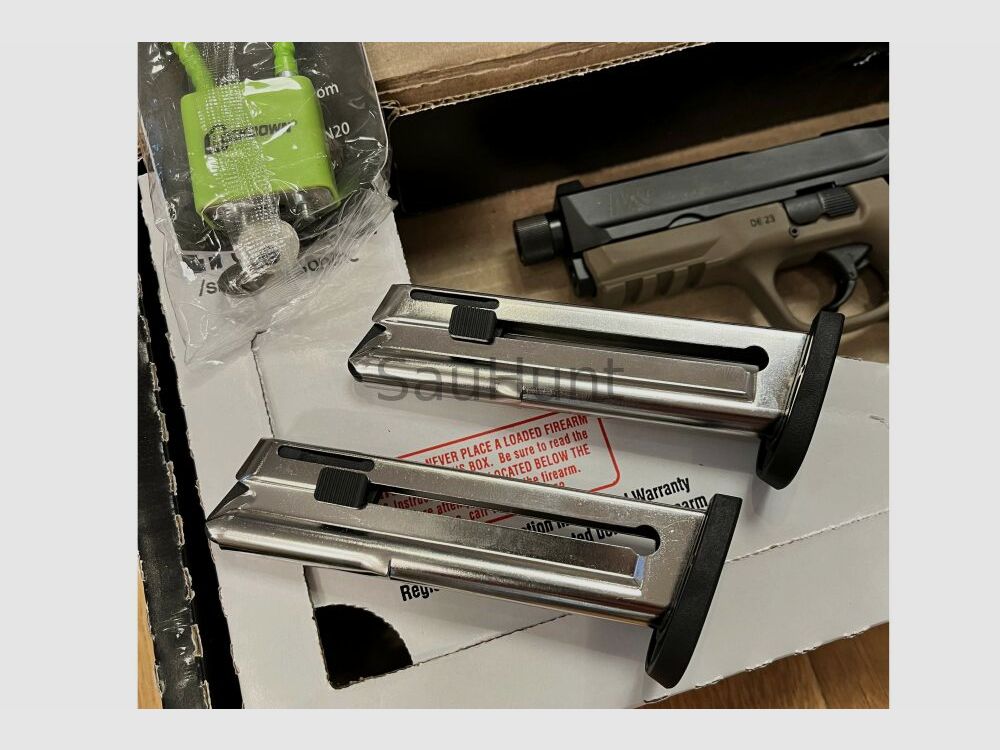 Pistole Smith & Wesson S&W Pistole Mod. M&P 22 Compact FDE-Griffstück mit Z Kaliber .22lr (Long Rifle) mit Zubehör