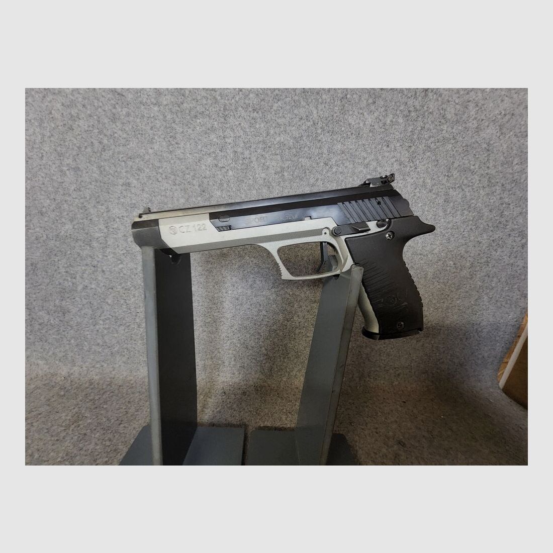 CZ- 122