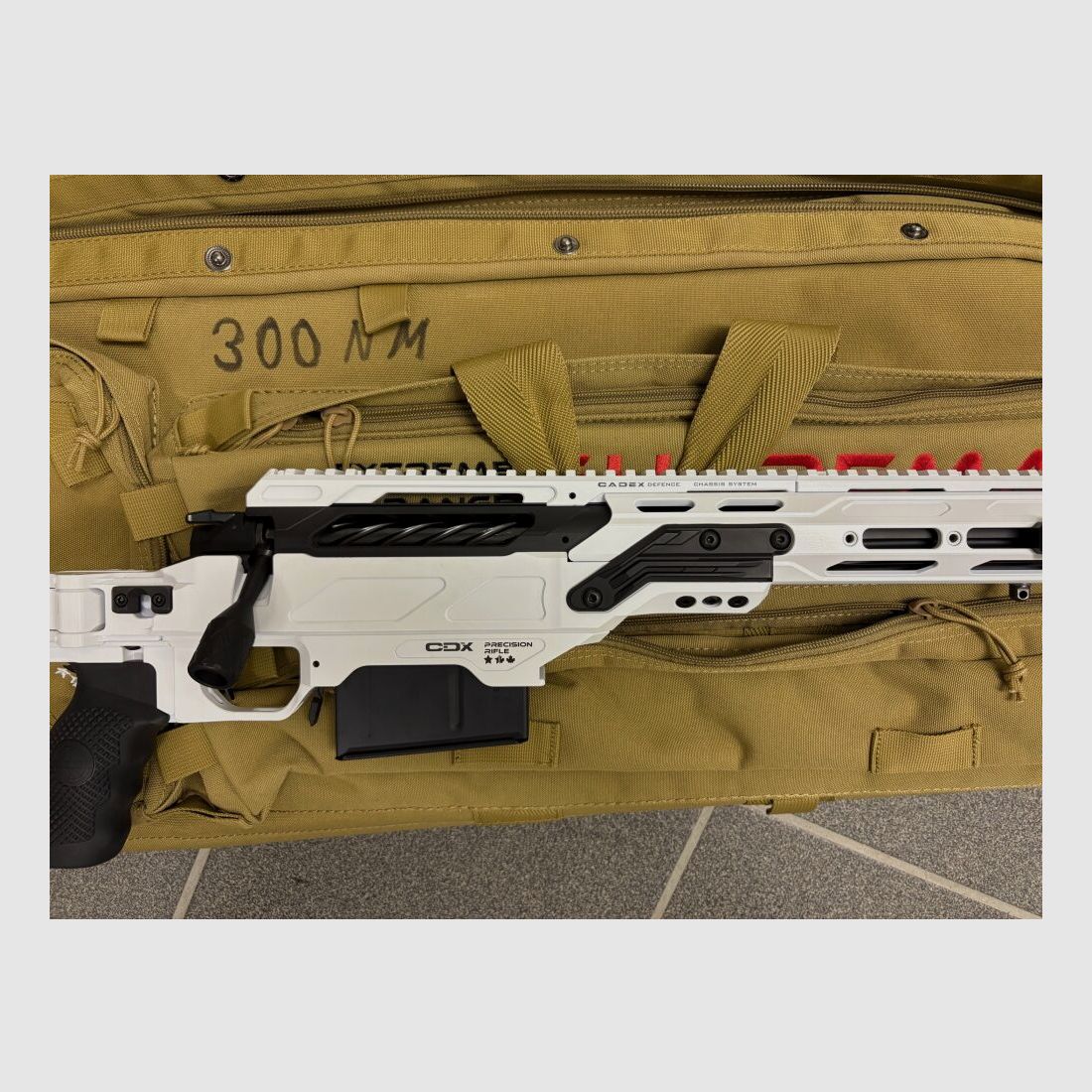 Cadex CDX 300 Lite