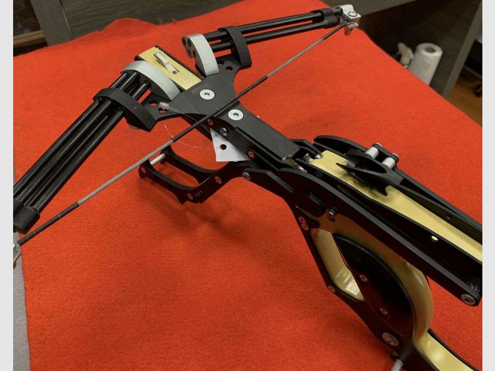 A.M.F. Engineering Shadow Desert Armbrust 80 Lbs – Deluxe Edition, Bild 3 von 4