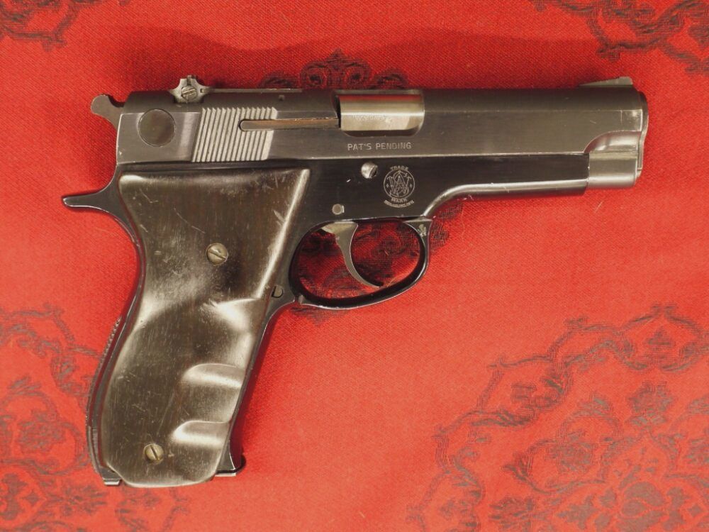 Smith & Wesson 39-2