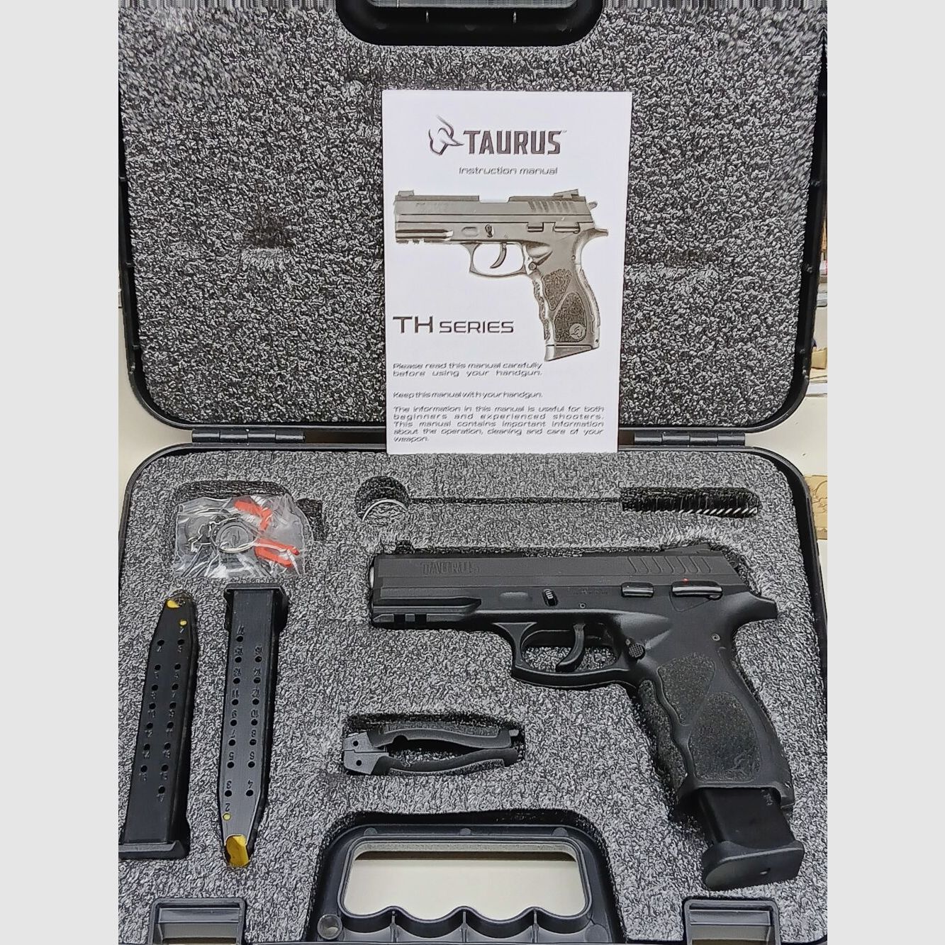 Taurus TH 9