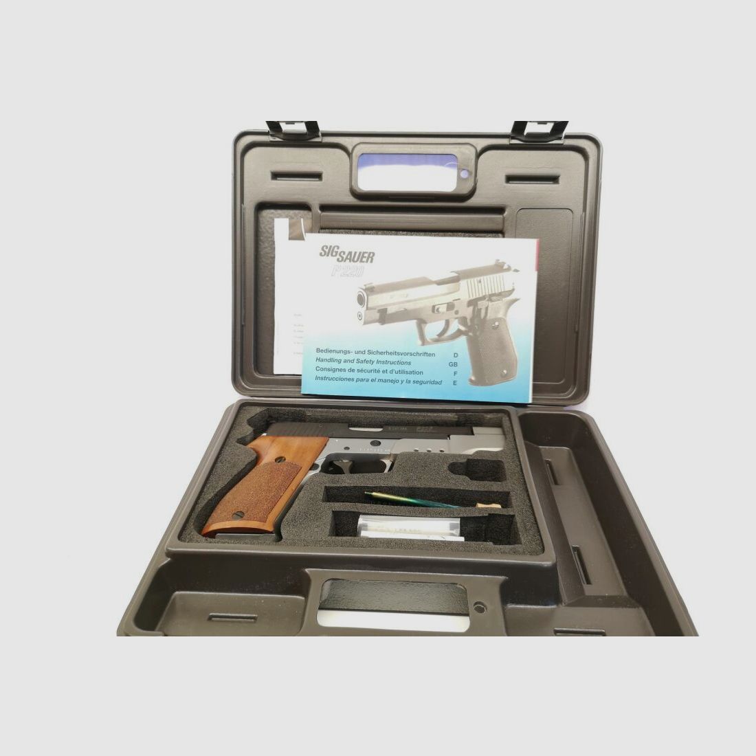 SIG Sauer P220 S