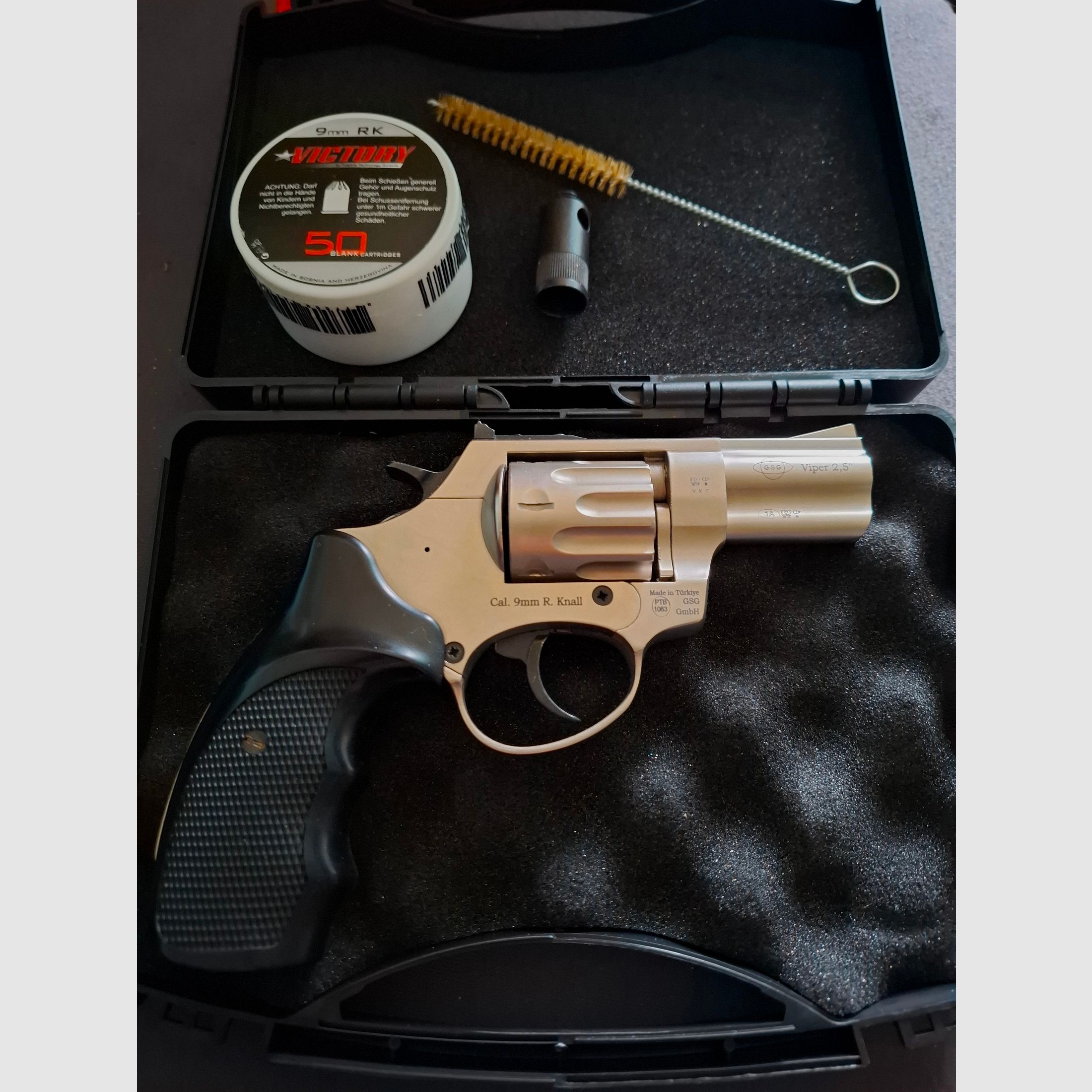 Ekol Viper 2.5" 9mm RK with ammunition.