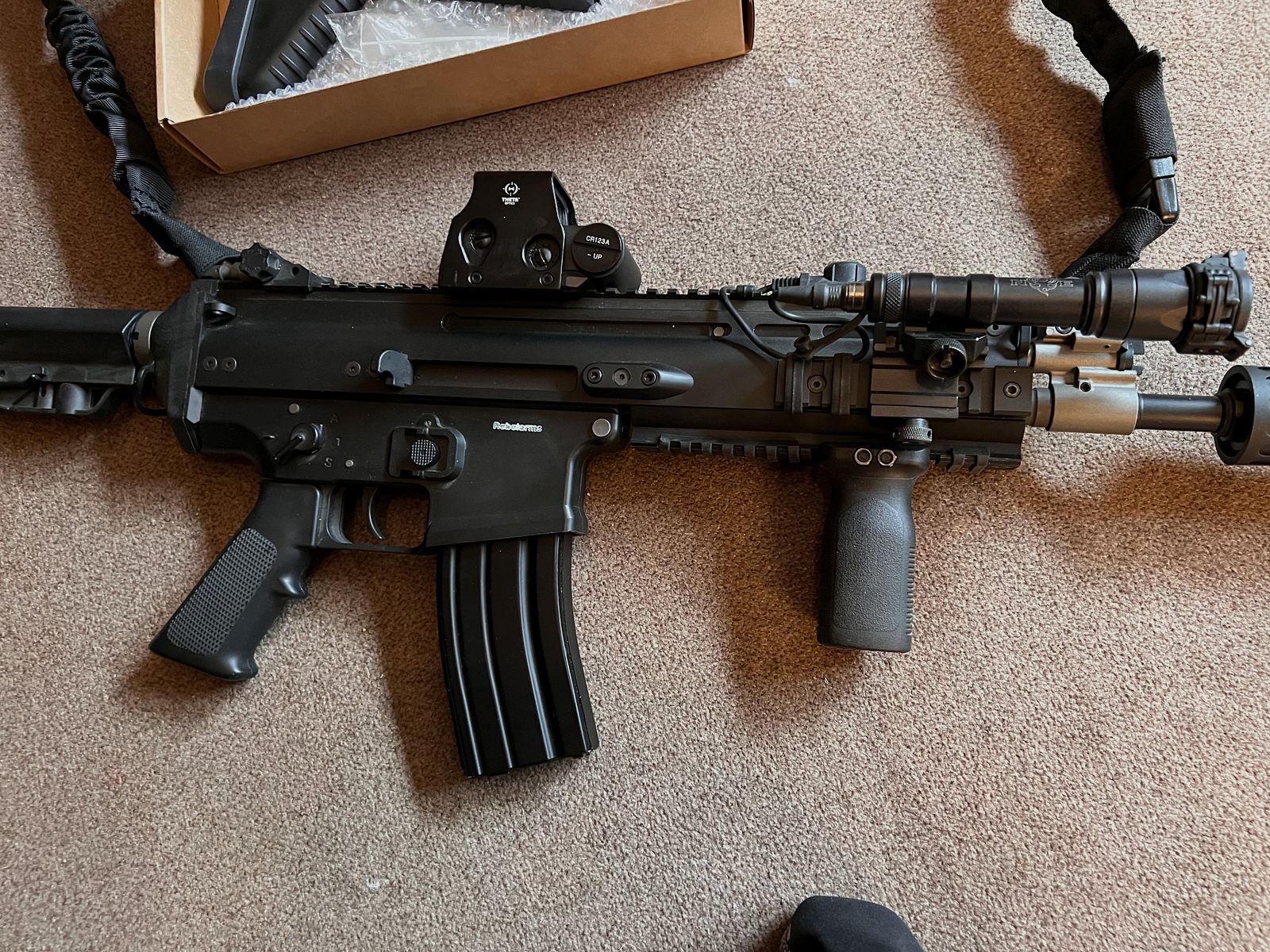 WE Scar L MK 16 in black with a lot of accessories GBB Open Bolt 6mm BB Airsoft