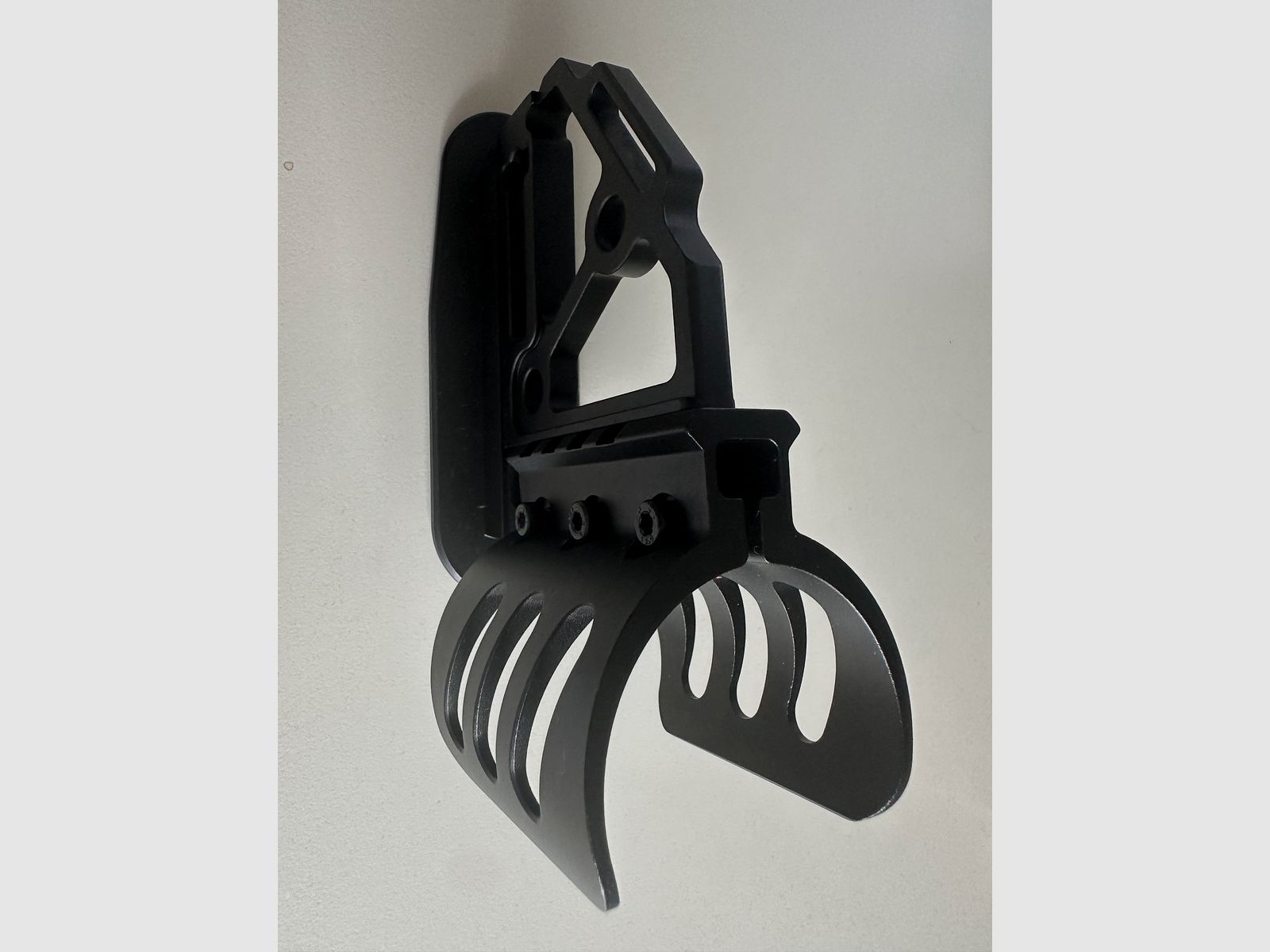 AEA Megalodon MK1 crosse