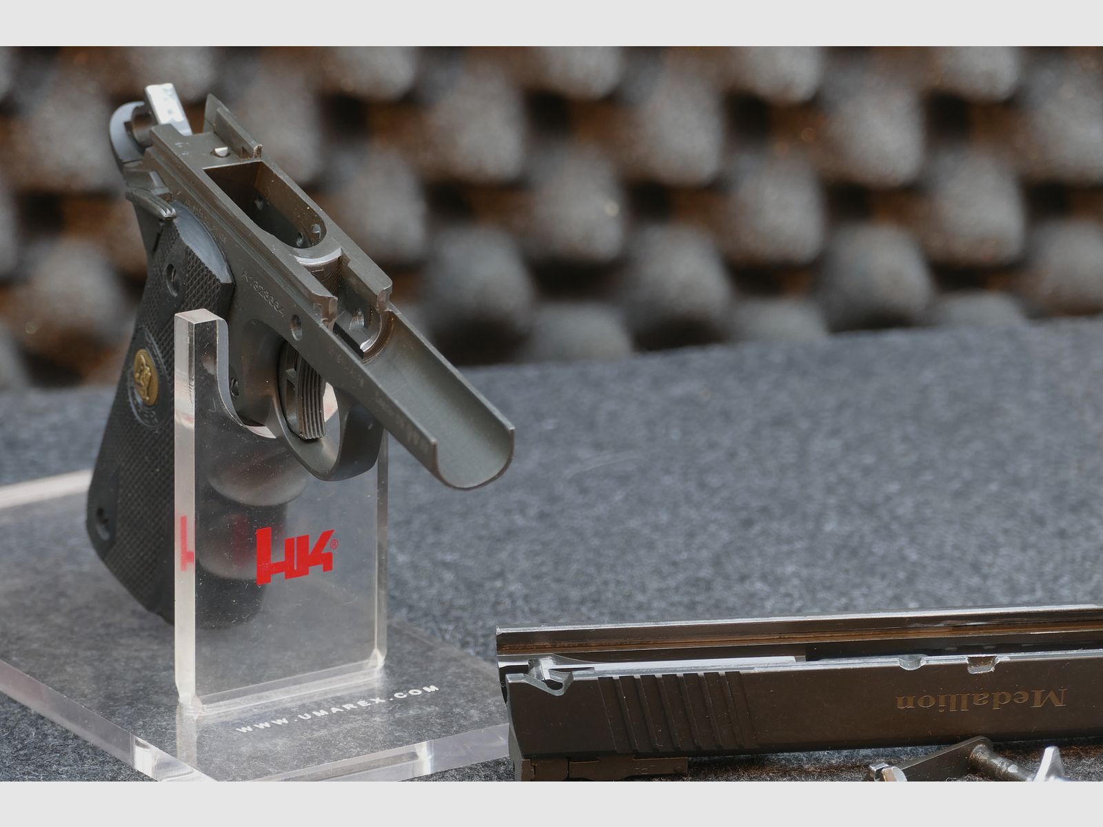 Armscor "Medallion" 1911 – 9×19, 9mmLuger, 9mmPara – cañón Match de 5" – Parkerizado (fosfatado) – 2× revista MecGar