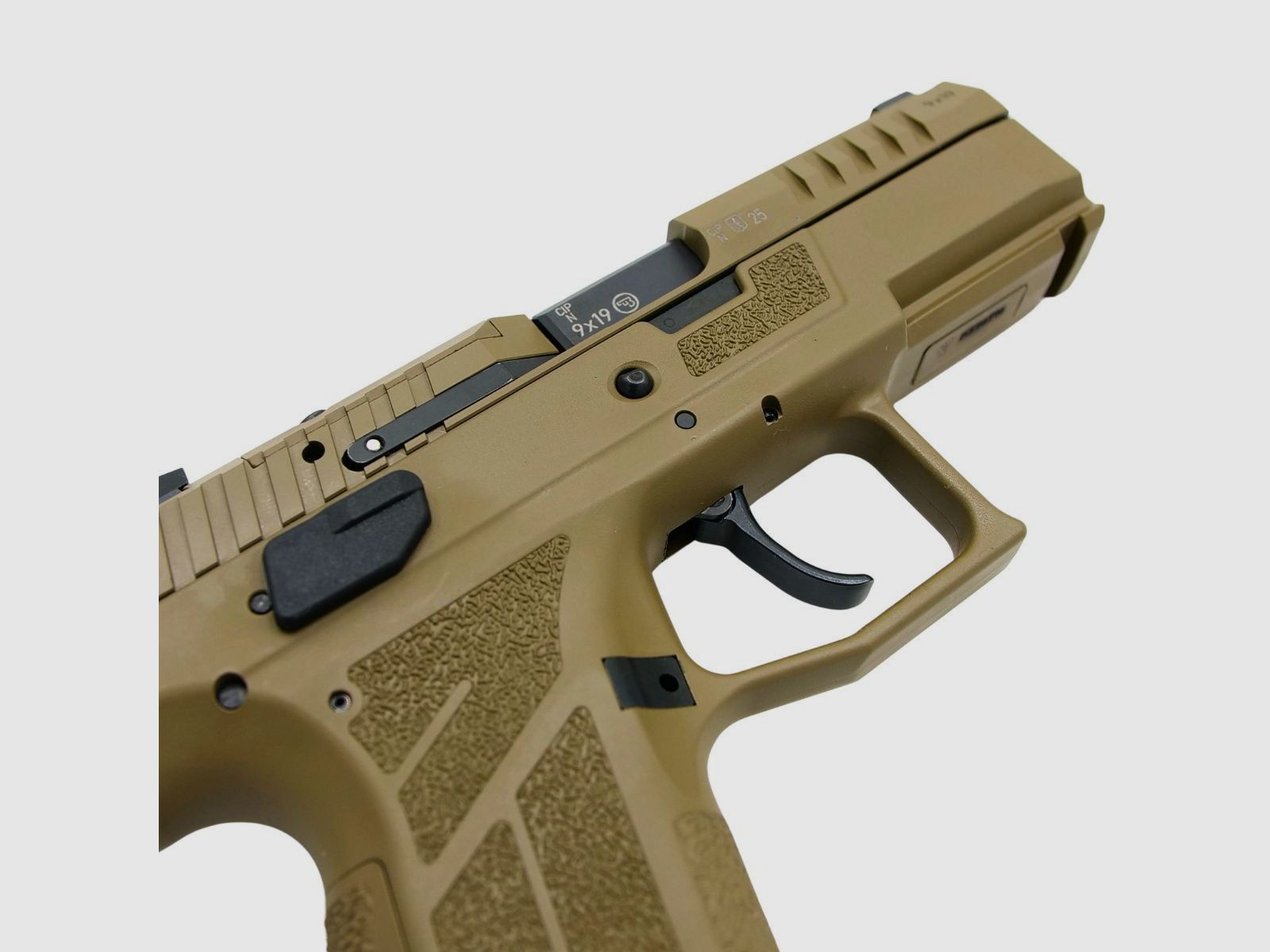 CZ P-09 C Nocturne FDE, zdjęcie 9 z 11