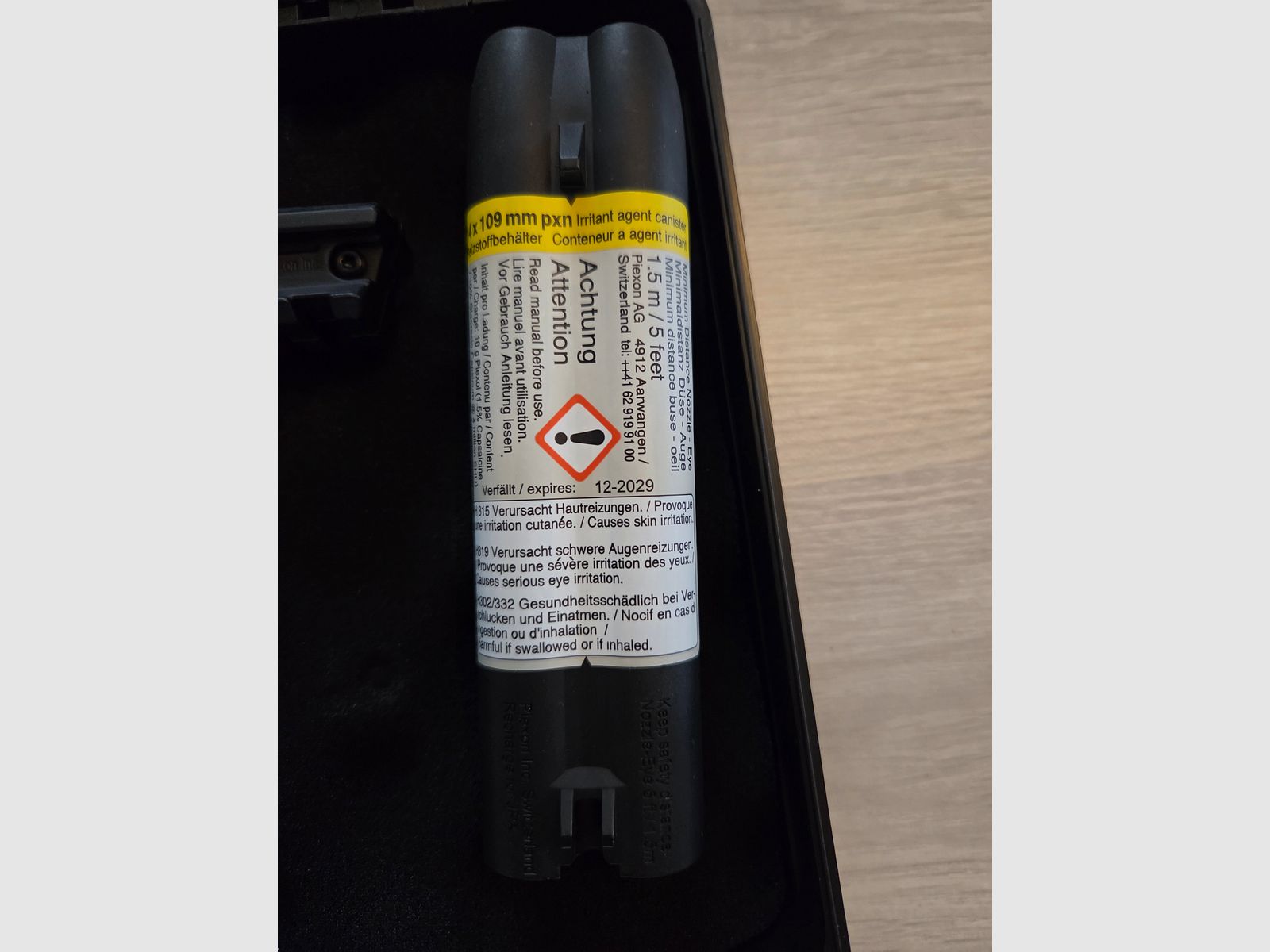 Piexon JPX Jet Protector Gen1 avec chargeur de 2 coups / pistolet à spray au poivre dispositif de défense contre les animaux