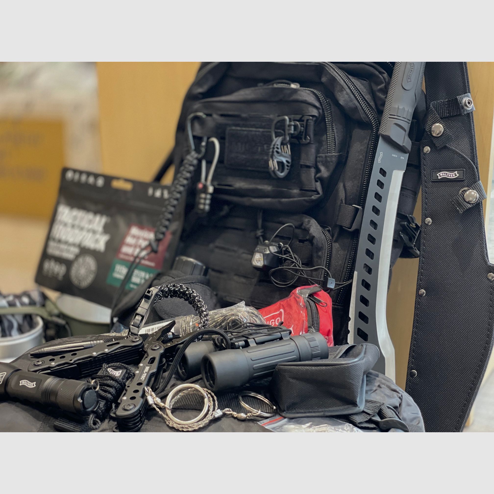 EDC/SURVIVAL-KIT "ULTIMATE" - PACK COMPLET AVEC PLUS DE 100 PIÈCES - BOB/INCH/SHTF, image 6 sur 7