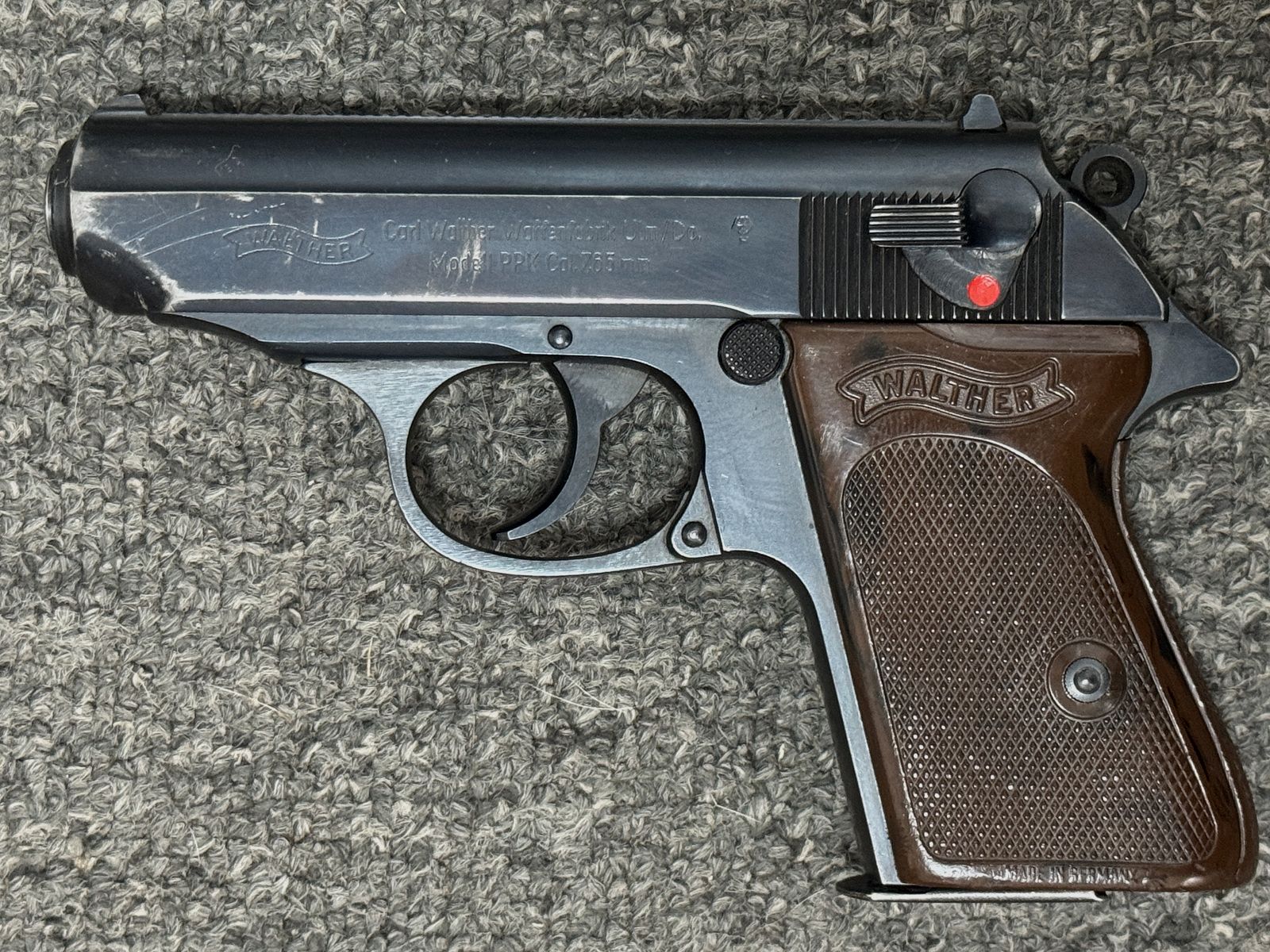 Walther PPK 7,65mm von 1966 mit 2 Magazinen