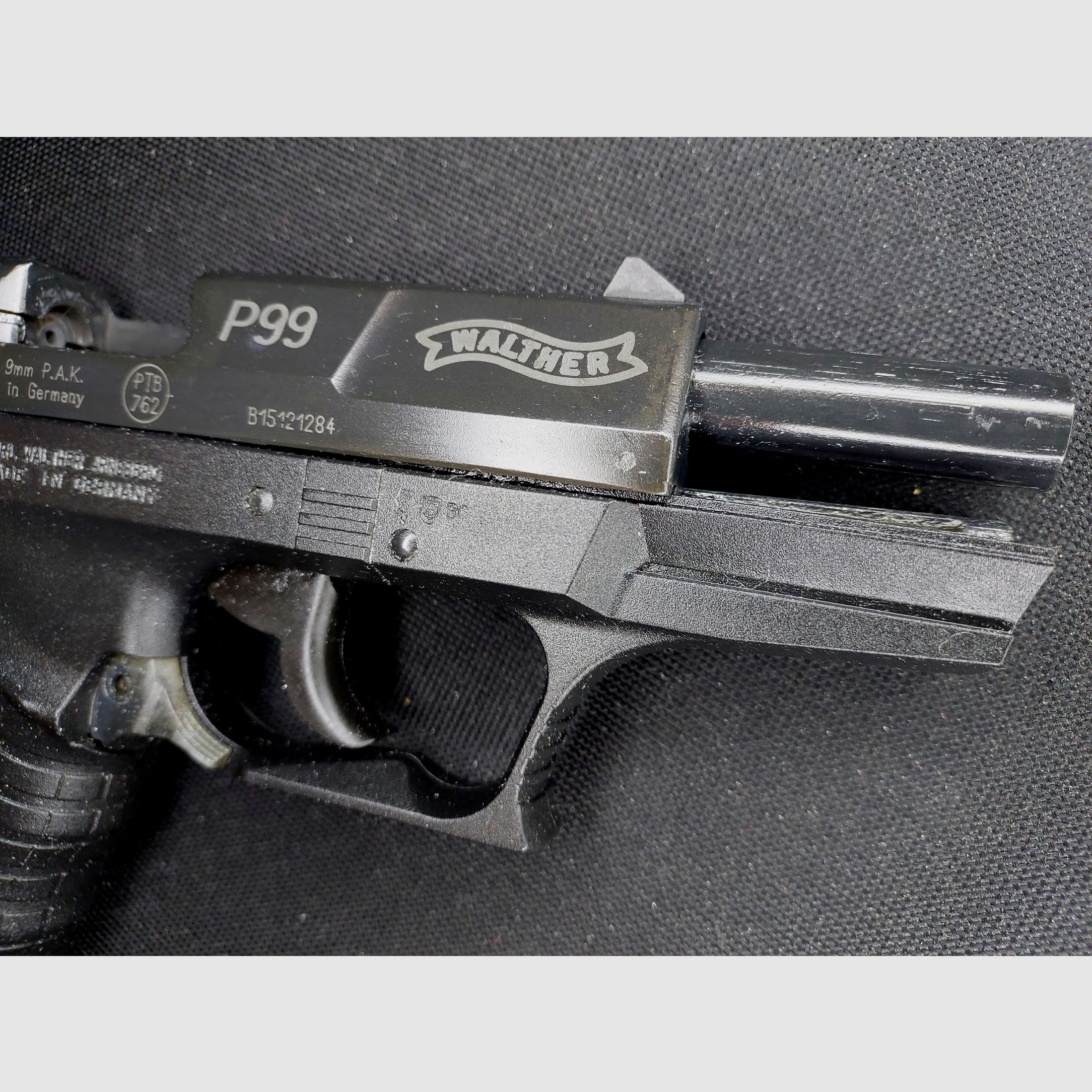 Walther P99 blank firing pistol 9mm P.A.K. (PTB 762) P 99