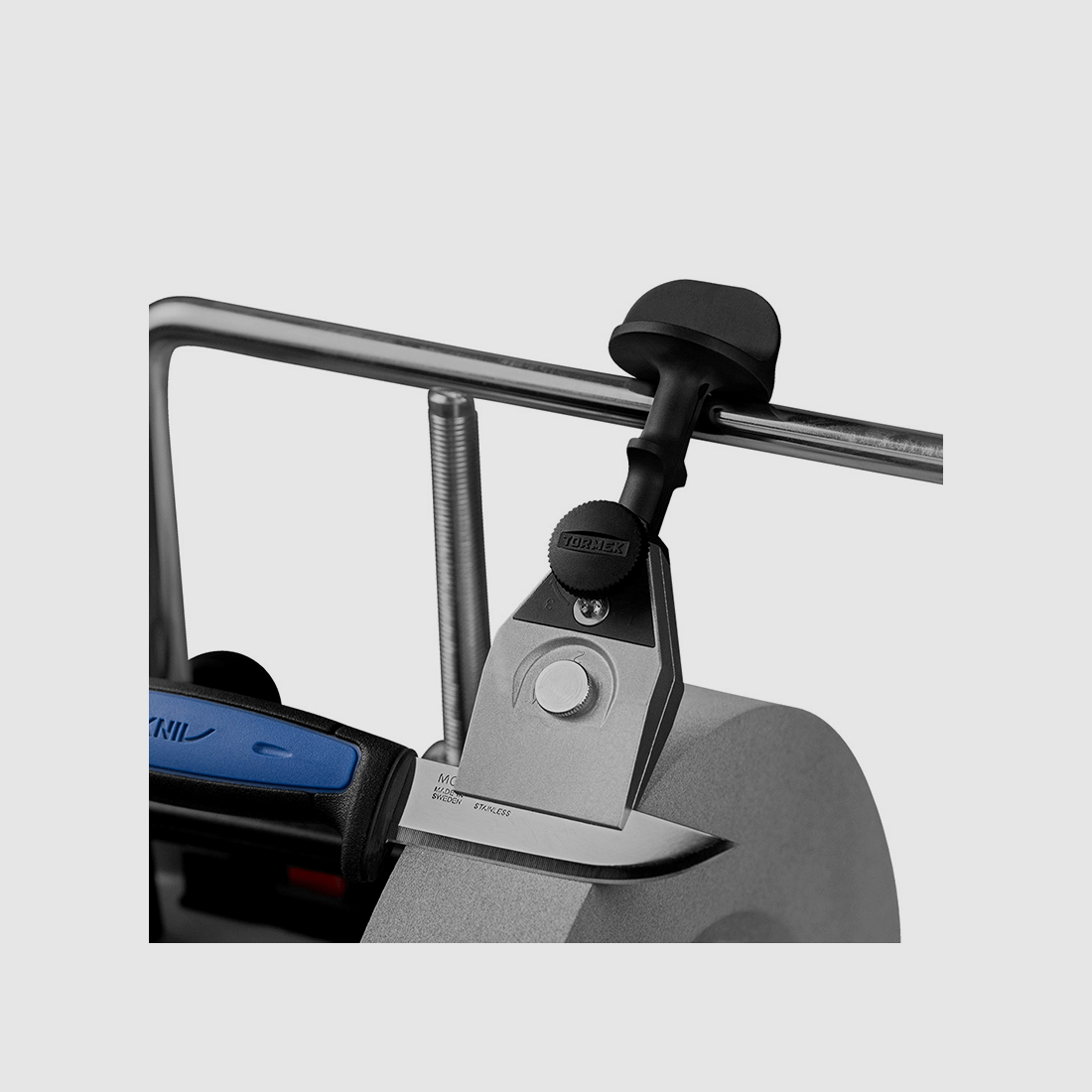 Dispositivo di centraggio Tormek KJ–45 per coltelli