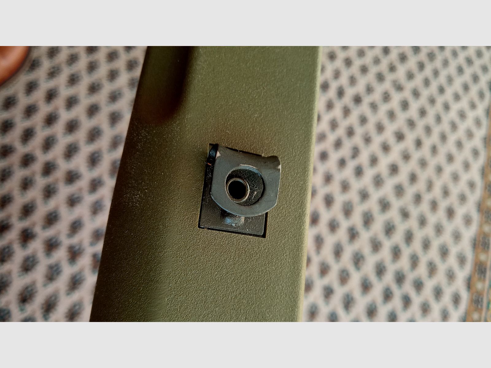 Original Griff & Trapezhandschutz für H&K G3A4 beide farblich abgestimmt in NATO Grün und Zweibein geeignet // G3 und Klone Handschutz + Pistolengriff / G3A3 G3SG1 MKE T41 HK91 VFC Co2 Umarex