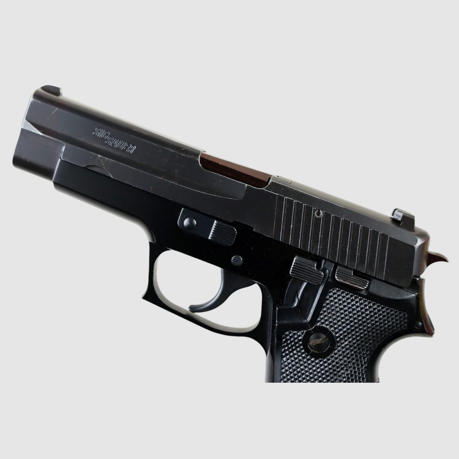 SIG Sauer P220 9 mm Steyr – Pistolet Niemiecki, Stan Dobry, billede 6 af 8