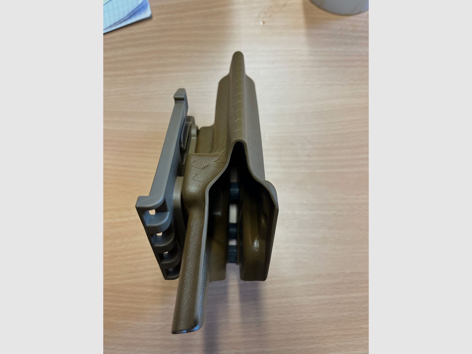 Schwarzer Dreizack-Halter+Kampfgürtel