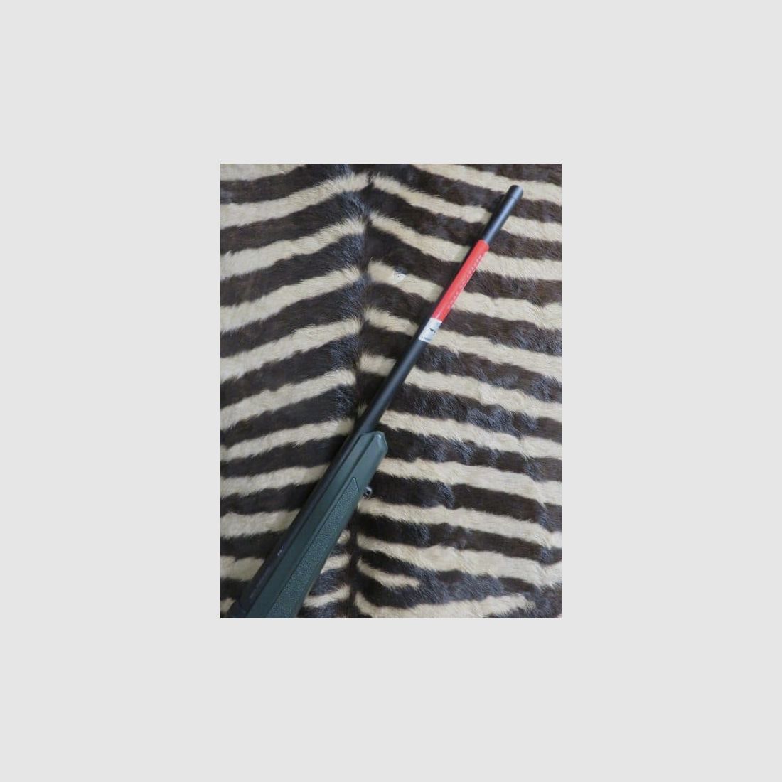 Repetierbüchse WINCHESTER XPR Stealth Kal.30-06 Lauf 53 cm gewinde, Bild 2 von 9