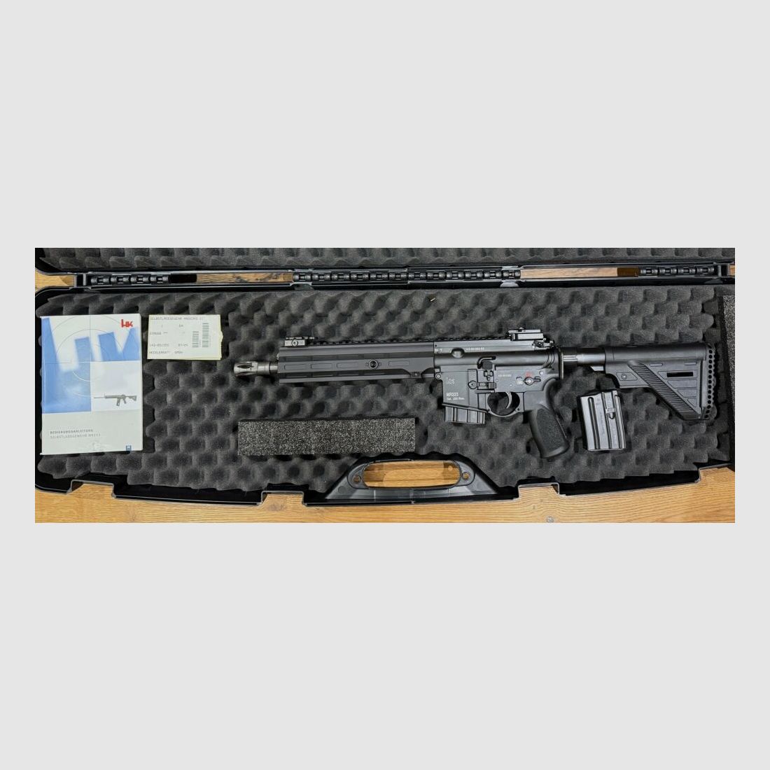 Heckler und Koch MR223, version A3, cal. .223 Rem., 11", noir, garde-main fermé