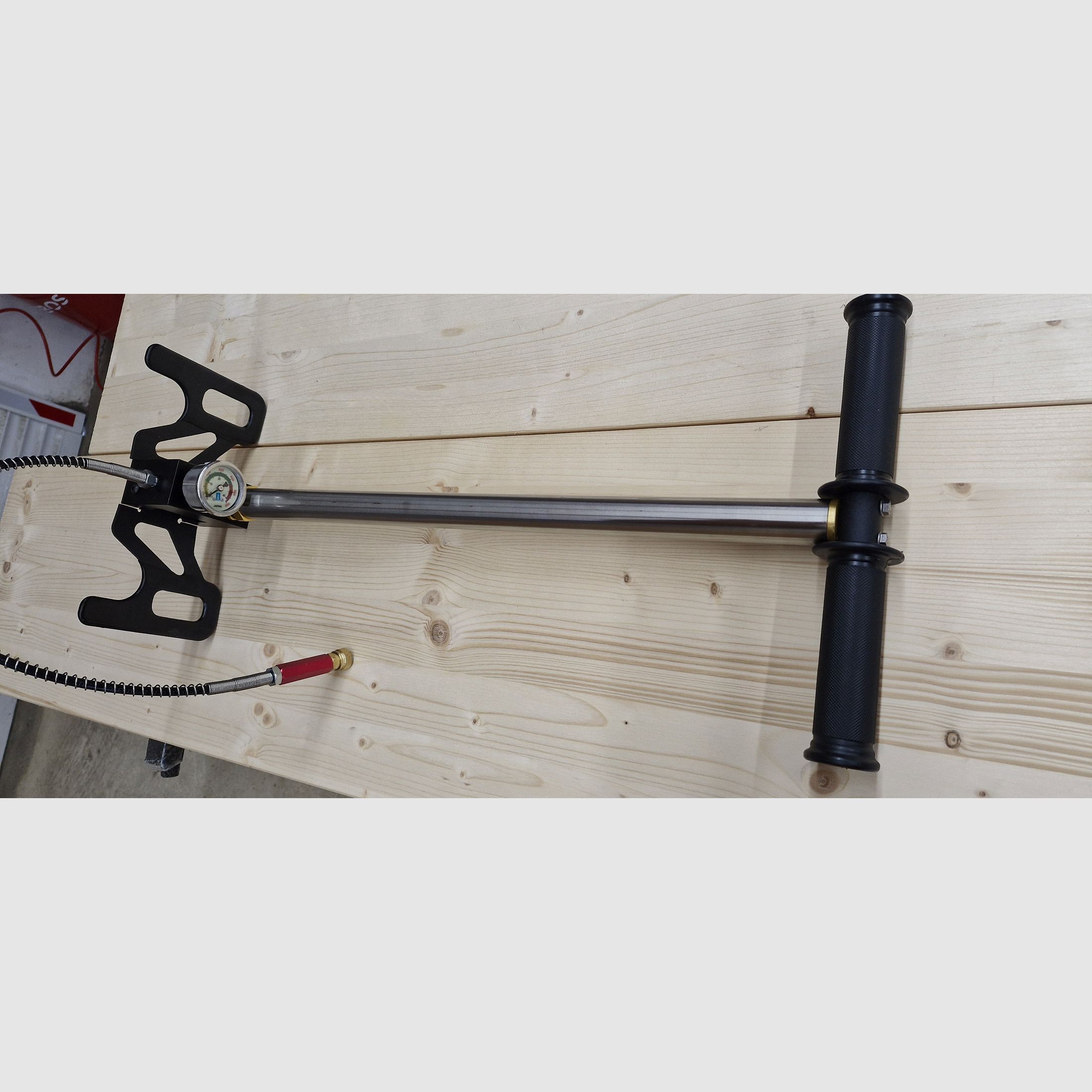 Luftpistole Diana Bandit, Pressluft, Magazin, Schalldämpfer – mit Luftpumpe, Auflage, 4,5mm-Diabolo, Ständer, Zubehör