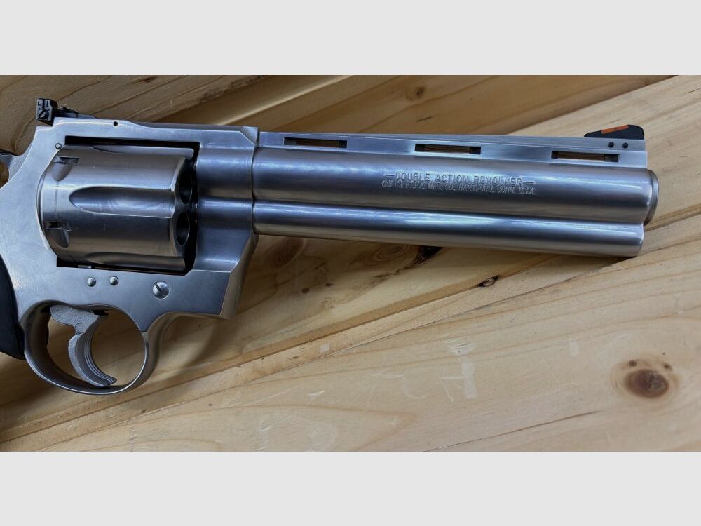 Colt Anaconda .44 Magnum Revolver, Barrel Length: 6" .44RemMag