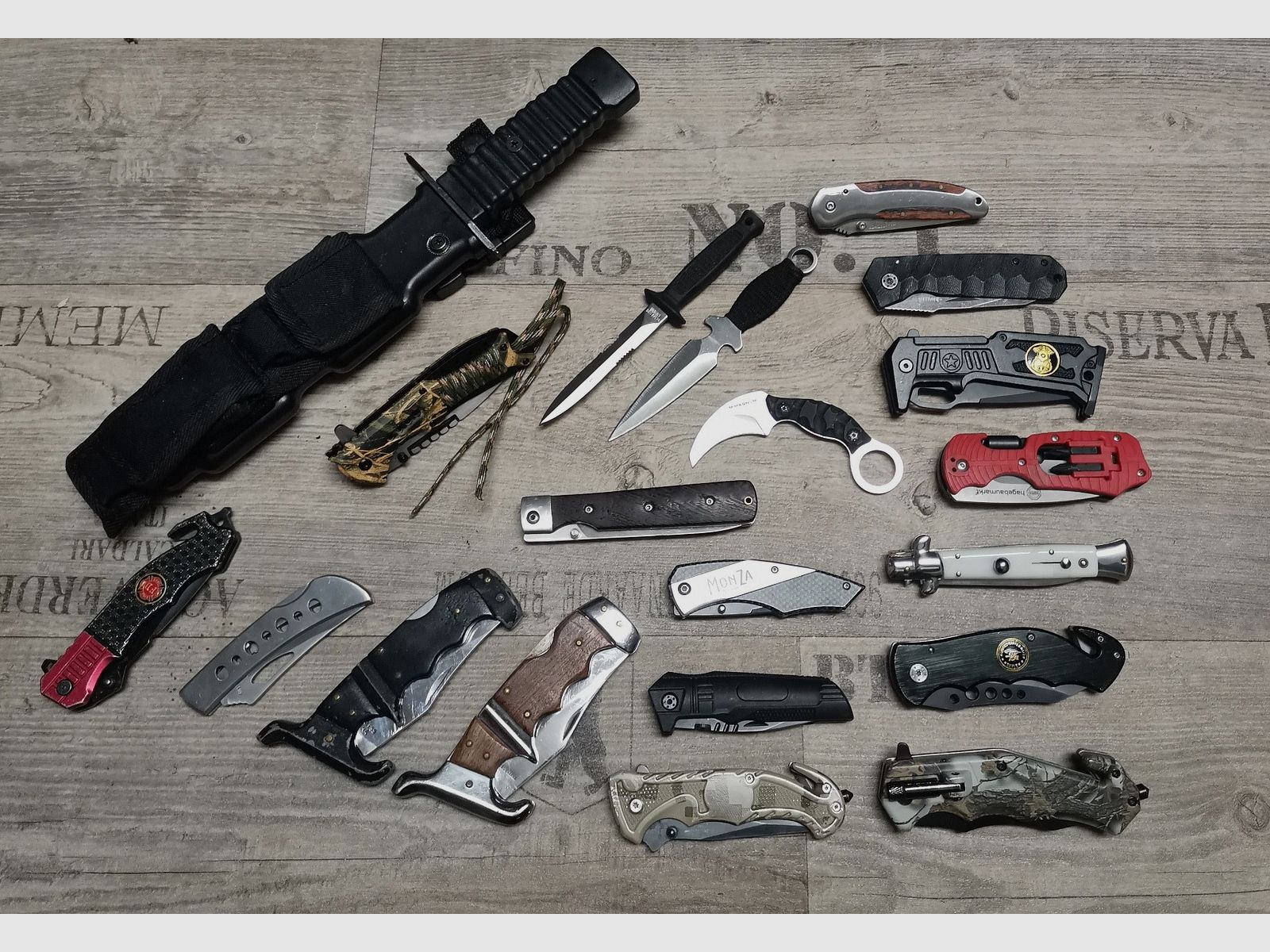 Haller Walther Böker Herbertz etc. Messer Konvolut Einhandmesser Springmesser Karambit Dolch 
