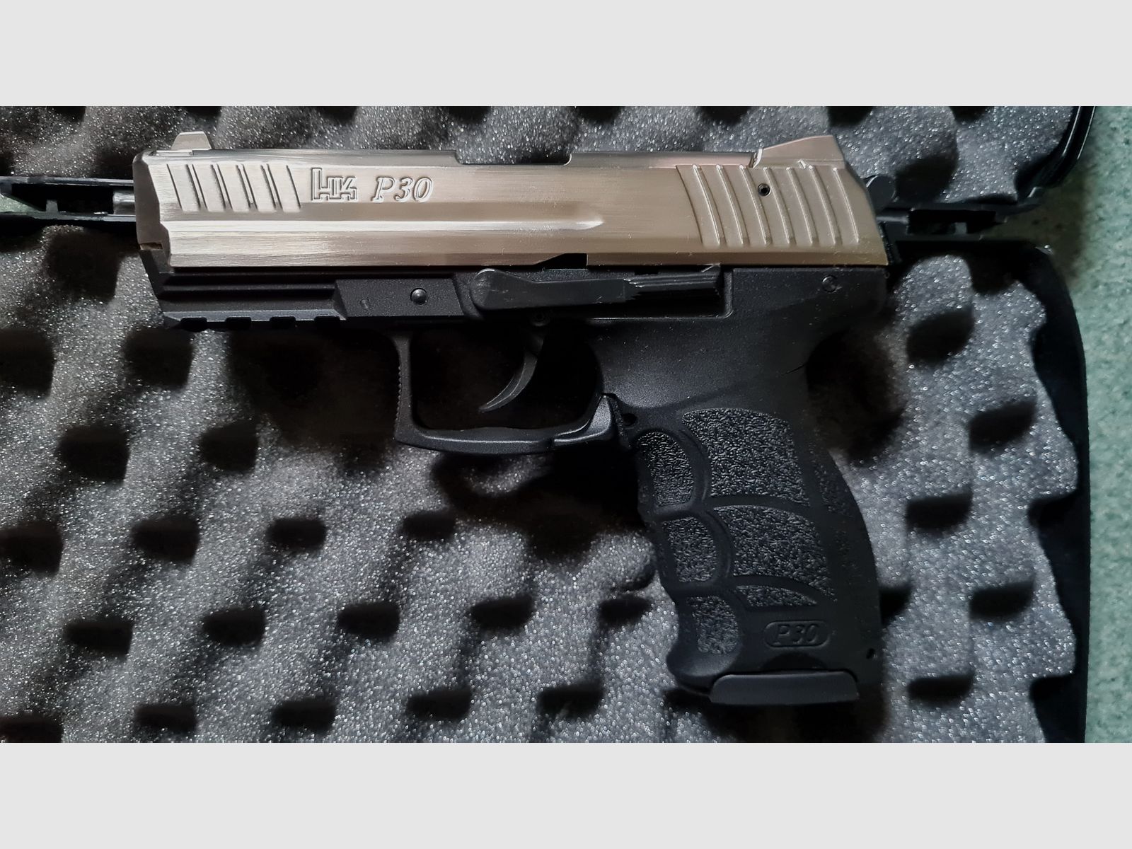 H&K P30 Chrom - 9mm PAK