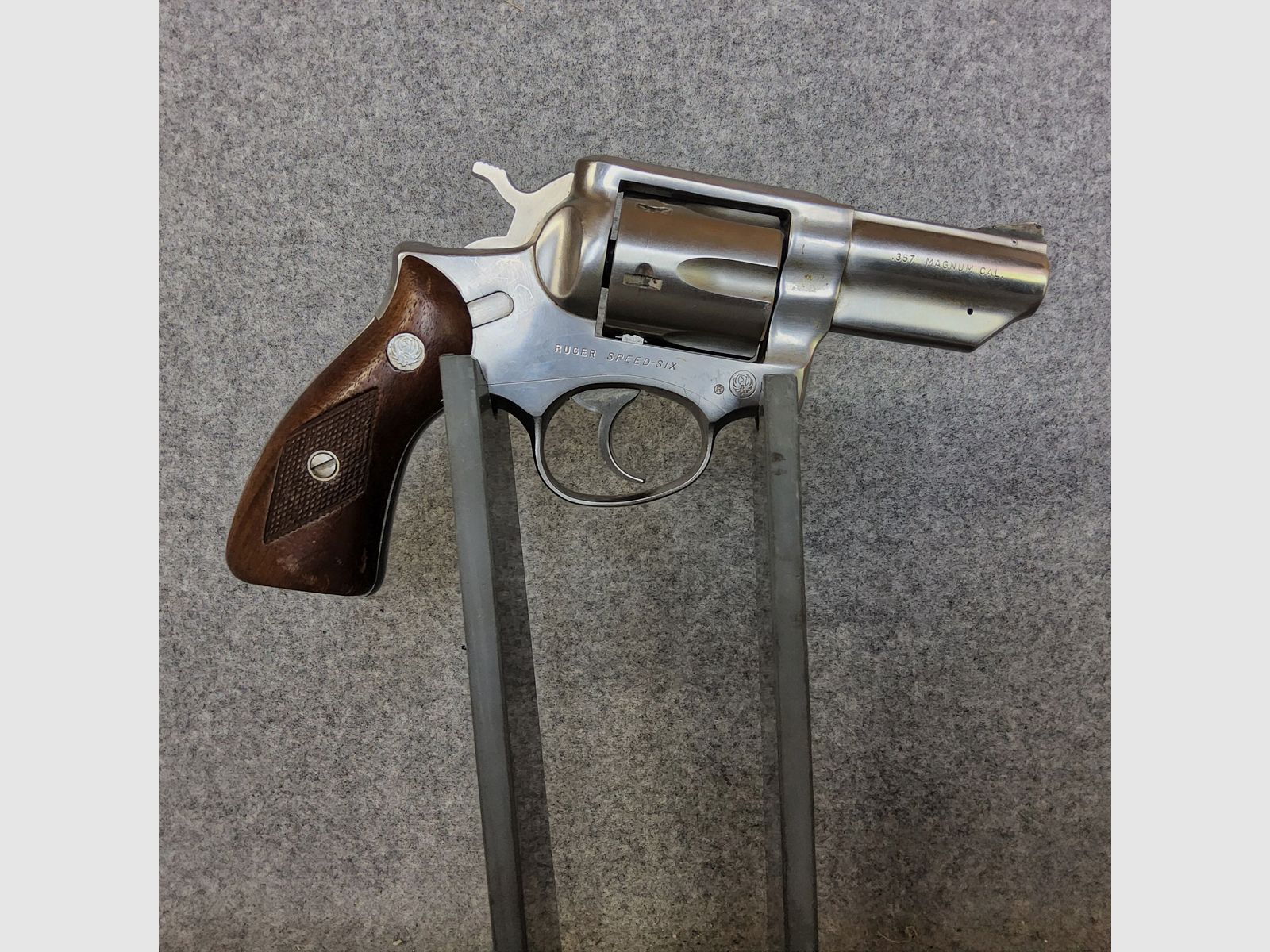 Ruger GP32-speed Six