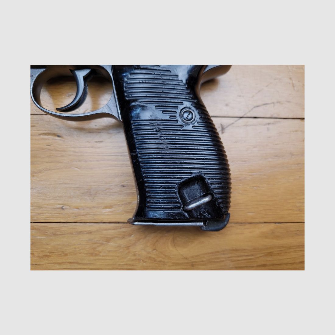 Sehr schöner Walther P38 Pistol – Seltene Mauser-Fertigung während der französischen Besatzung für Indochina – Seltenes Code SVW46 – Originalbrünierung – Mono-Seriennummer – TBE +, Bild 3 von 18